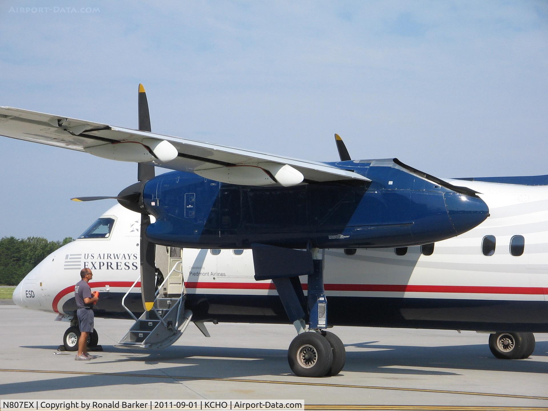 N807EX, 1991 De Havilland DHC-8-102 C/N 292, CHO, VA