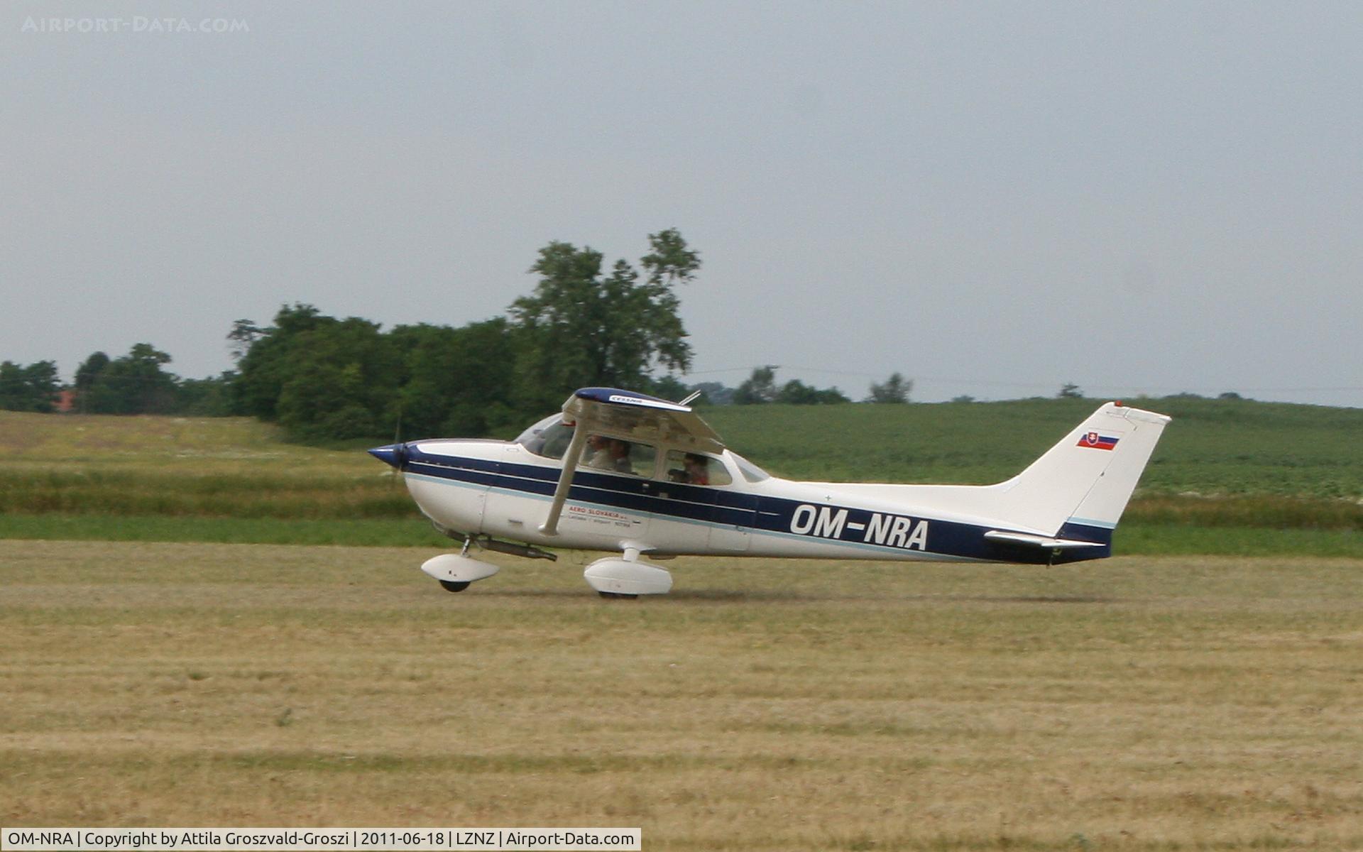 OM-NRA, Reims F172N Skyhawk C/N 1710, Nové Zámky Airport - Slovakia (Slovak Republik) SK