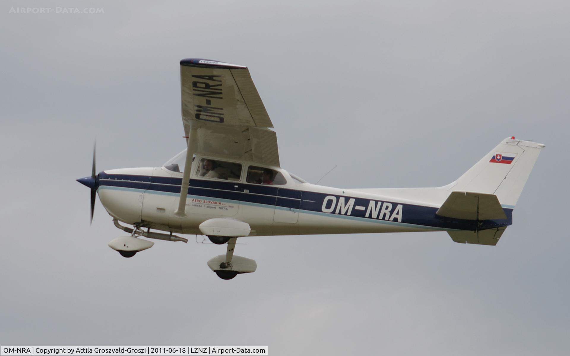 OM-NRA, Reims F172N Skyhawk C/N 1710, Nové Zámky Airport - Slovakia (Slovak Republik) SK