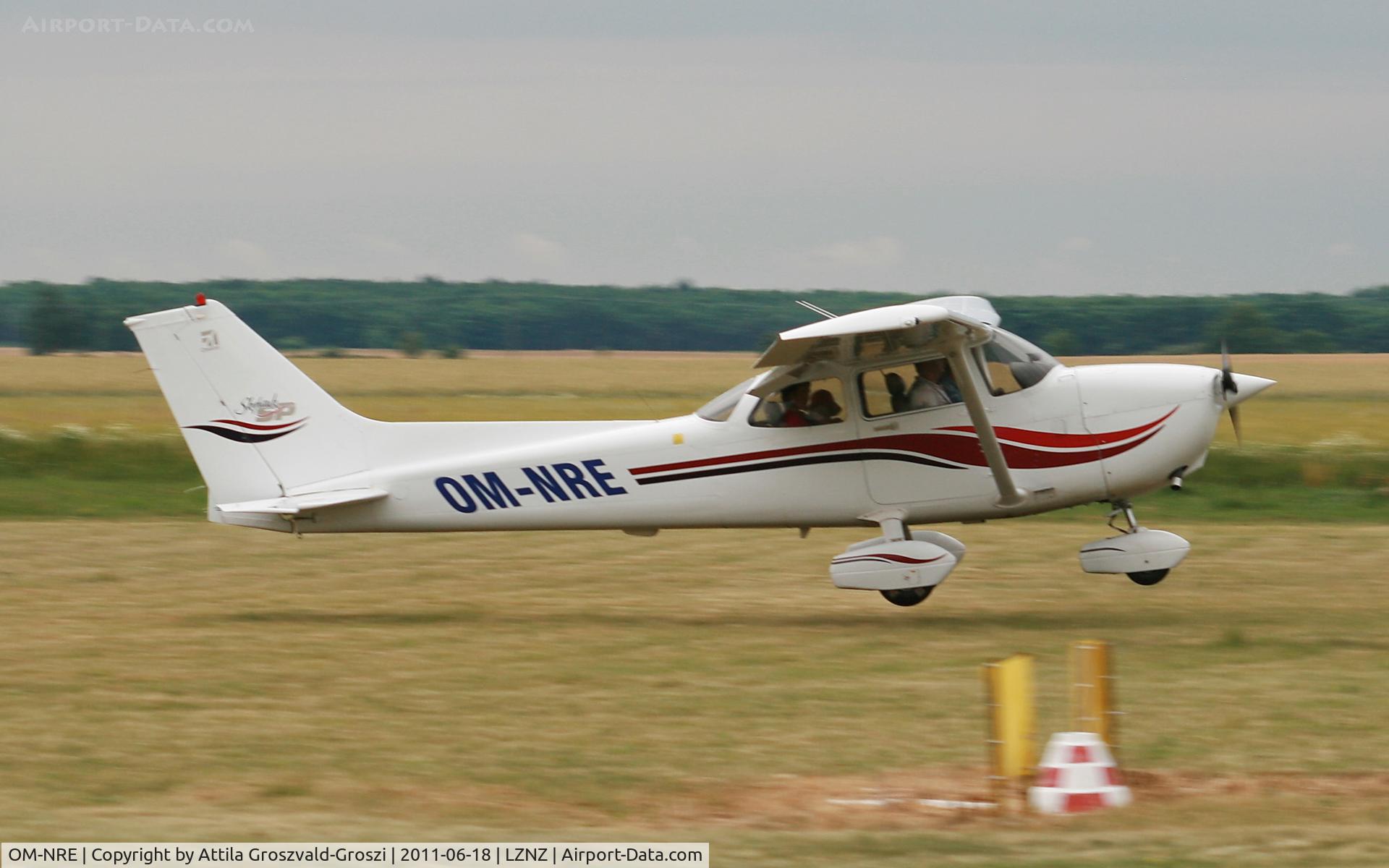 OM-NRE, 1999 Cessna 172S C/N 172S8317, Nové Zámky Airport - Slovakia (Slovak Republik) SK