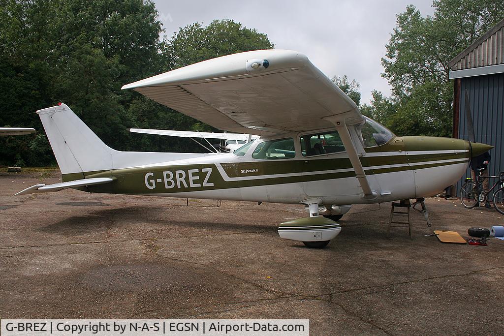G-BREZ, 1976 Cessna 172M Skyhawk C/N 172-66742, Parked