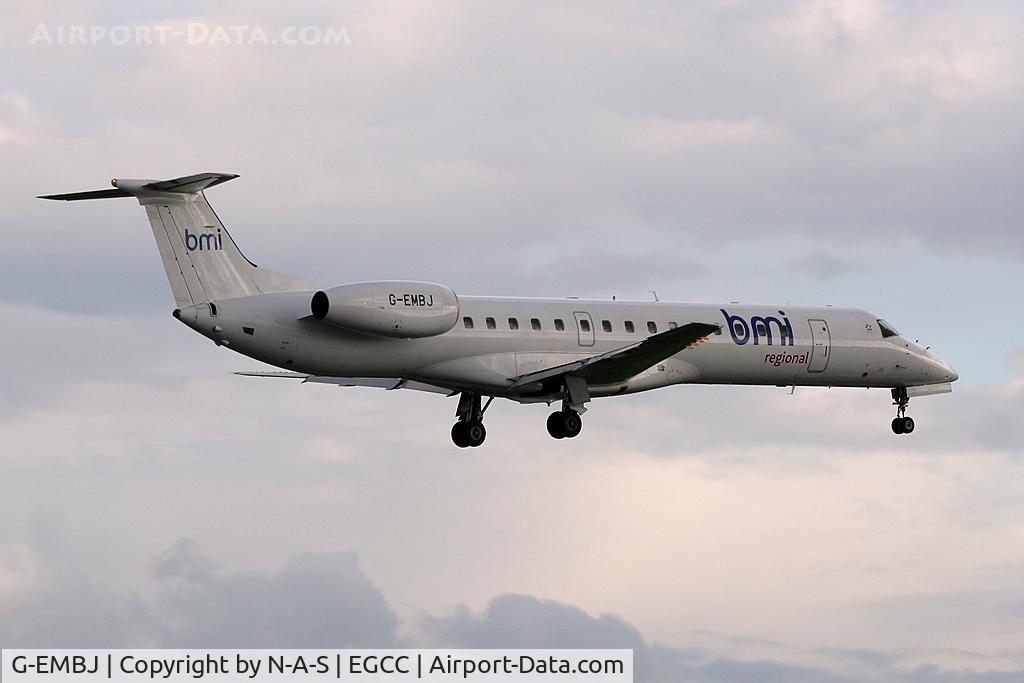 G-EMBJ, 1999 Embraer ERJ-145EU (EMB-145EU) C/N 145134, Landing 23R