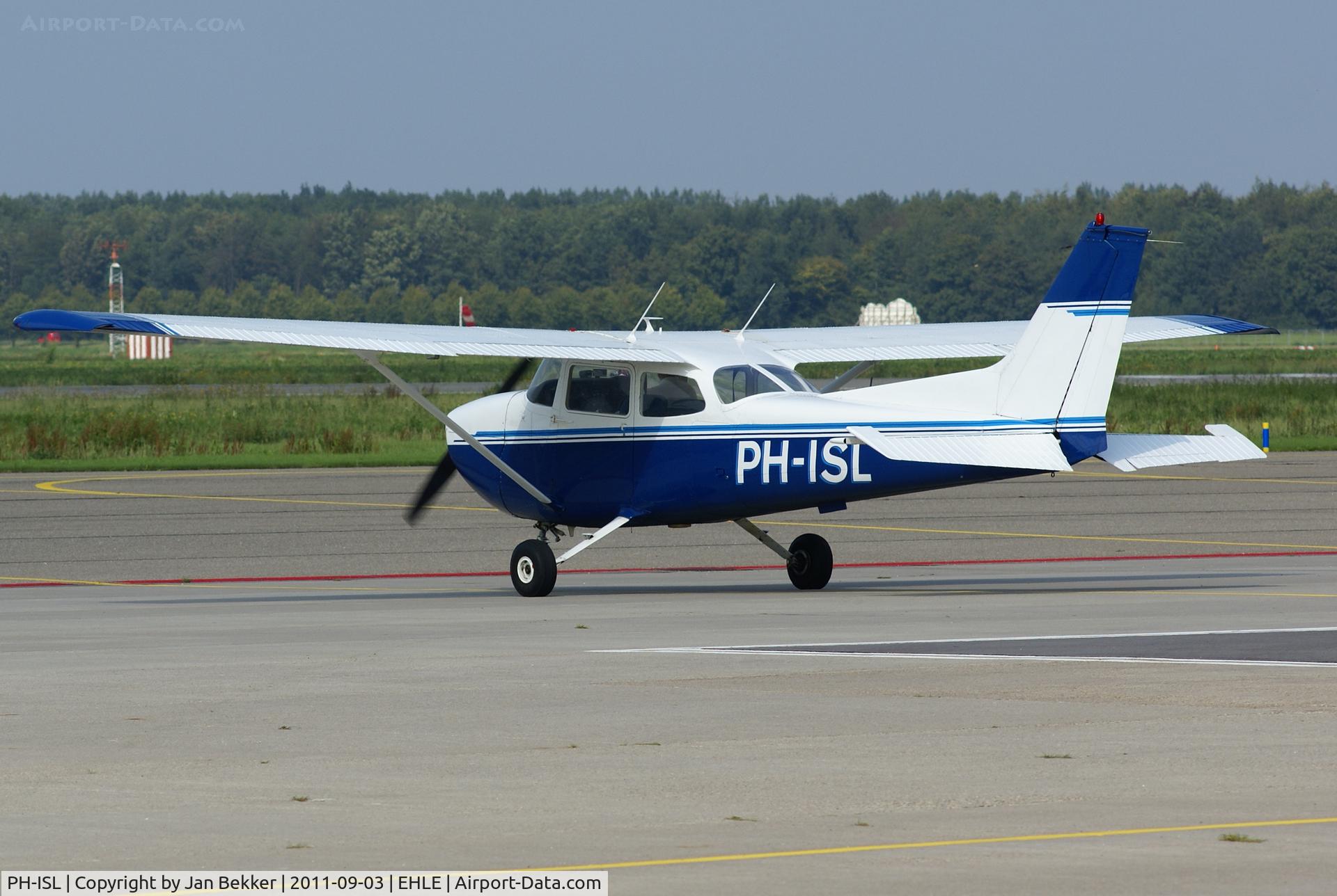 PH-ISL, 1973 Reims F172M Skyhawk Skyhawk C/N 1018, Platform Lelystad