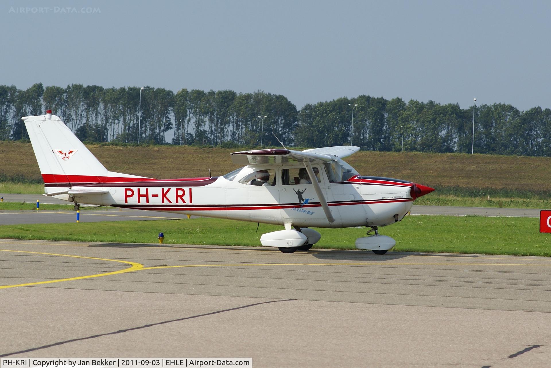 PH-KRI, Reims F172G Skyhawk C/N F172-0218, Airport Lelystad