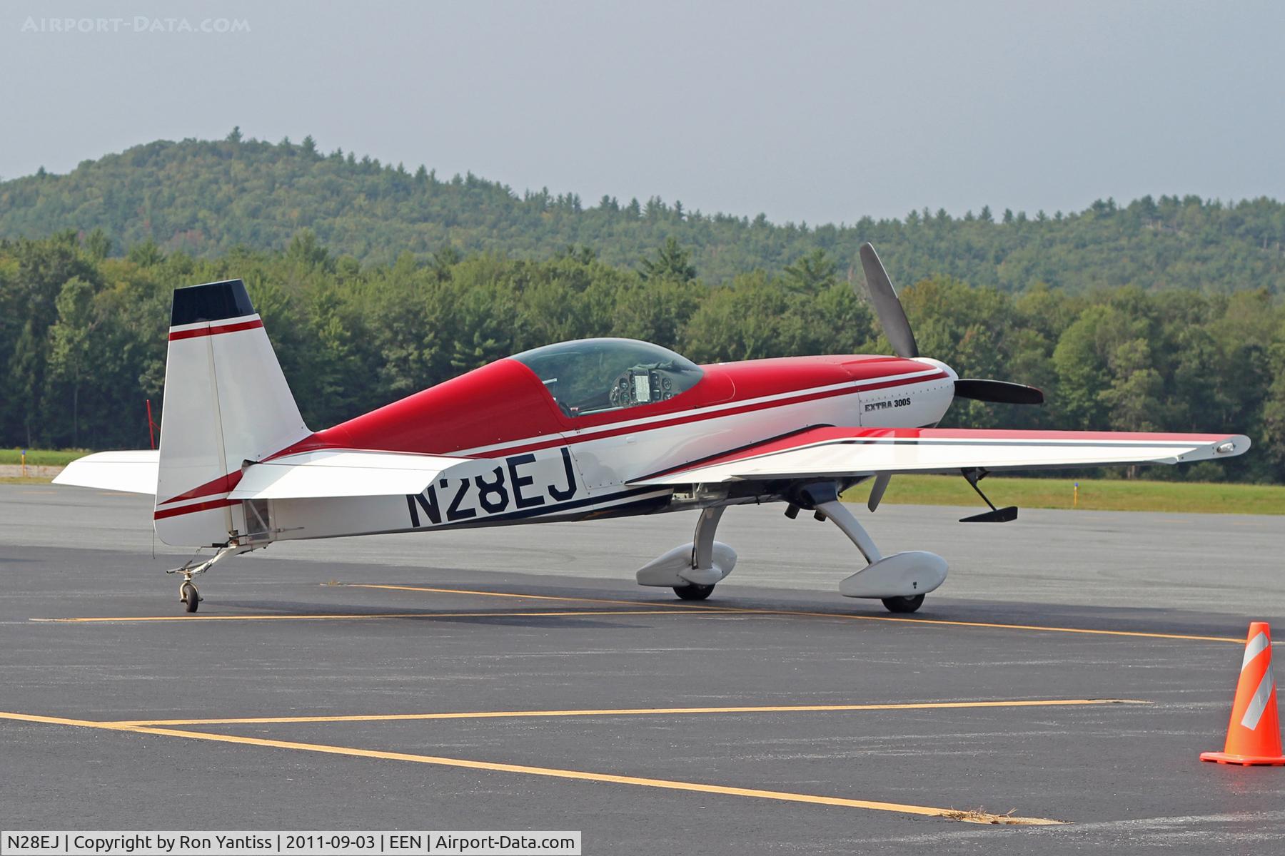 N28EJ, 1995 Extra EA-300S C/N 028, IAC Chapter 35 Meet at Dillant-Hopkins Airport, Keene, NH
