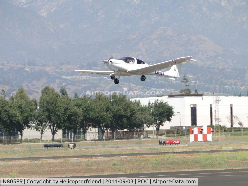 N805ER, 2003 Diamond DA-40 Diamond Star C/N 40.316, After a short stop, lifting off from runway 26L