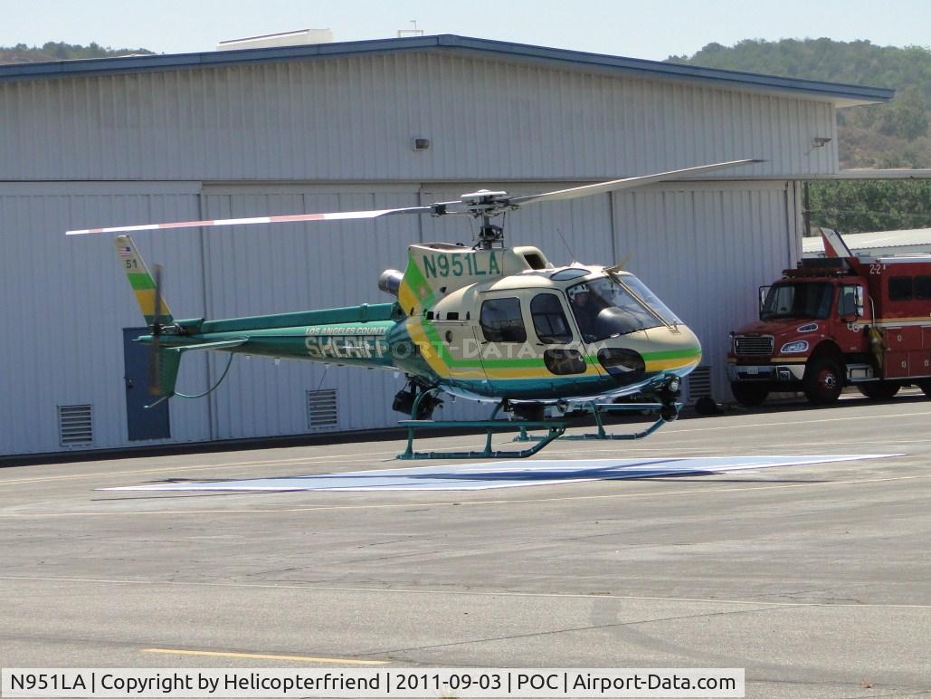 N951LA, 2010 Eurocopter AS-350B-2 Ecureuil C/N 4933, Settleing down on LA Co helipad