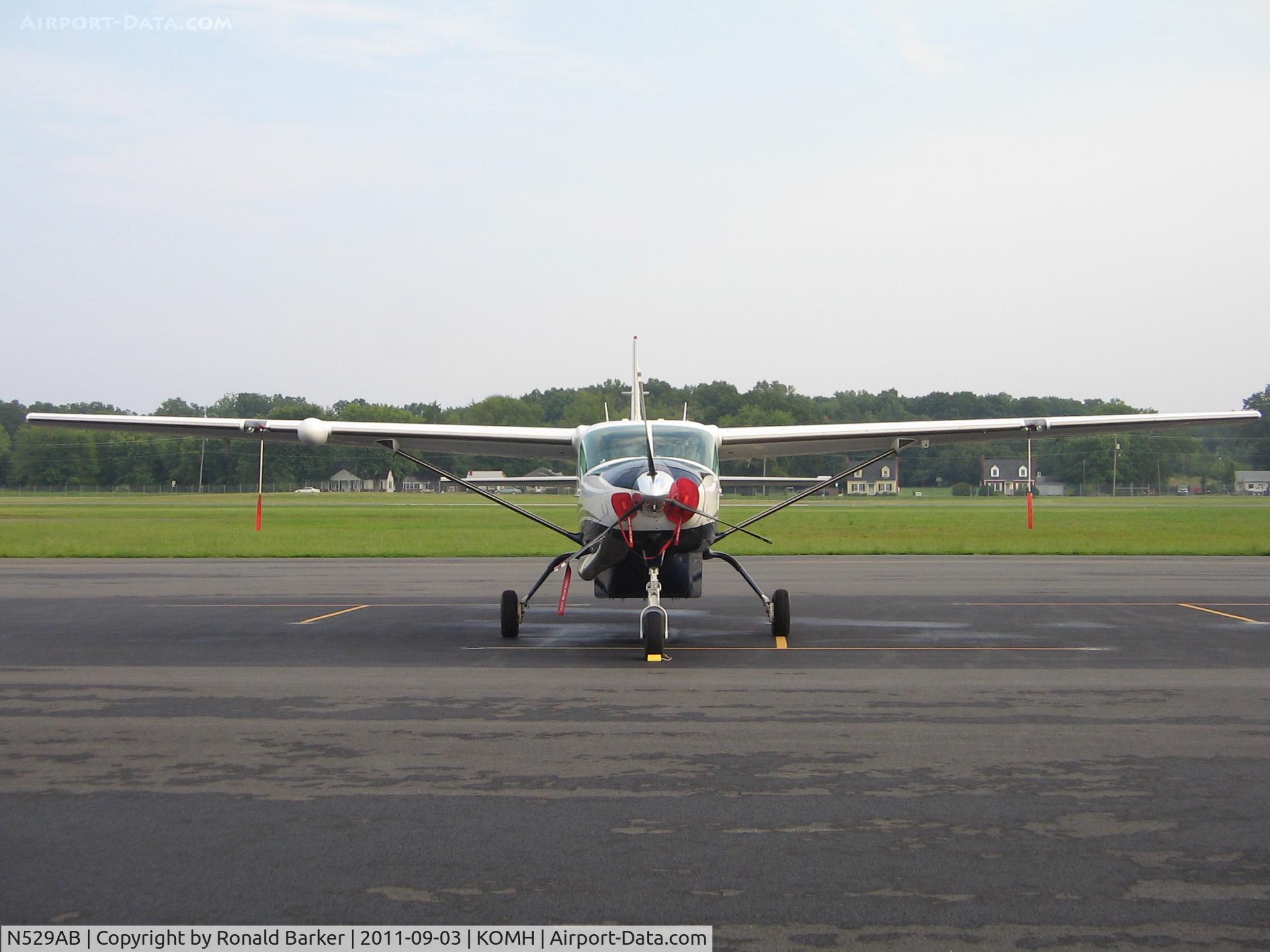 N529AB, 2008 Cessna 208B C/N 208B2053, Orange