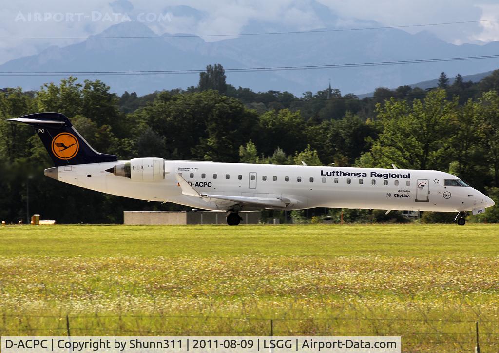 D-ACPC, 2001 Canadair CRJ-701ER (CL-600-2C10) Regional Jet C/N 10014, Landing rwy 23