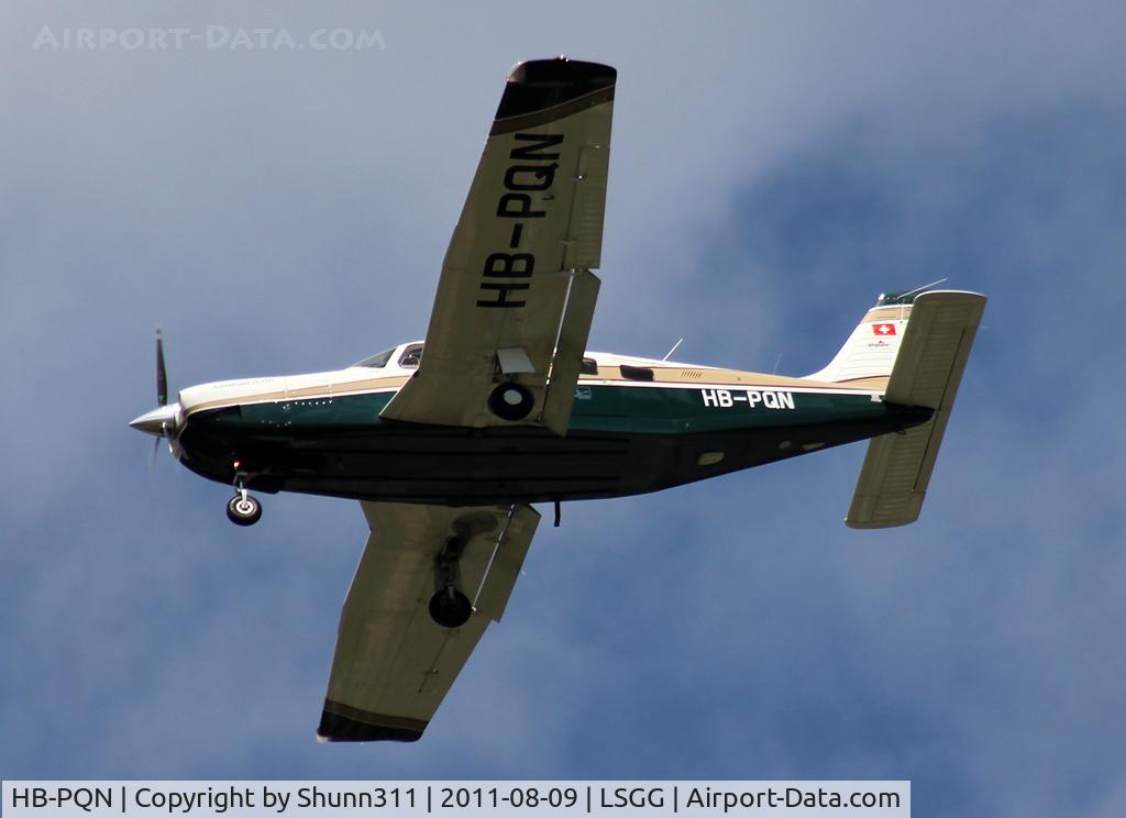 HB-PQN, 1998 Piper PA-32R-301 Saratoga C/N 3246119, Landing rwy 23 'GAZON'