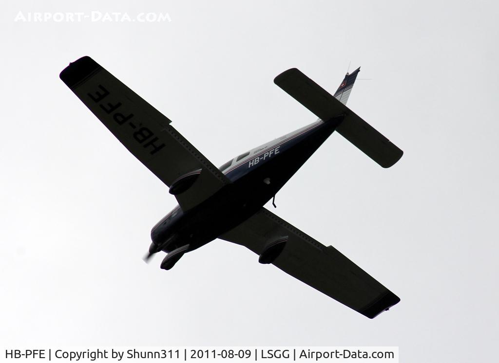 HB-PFE, 1980 Piper PA-28-181 Archer II C/N 28-8090314, Landing rwy 23 'GAZON'