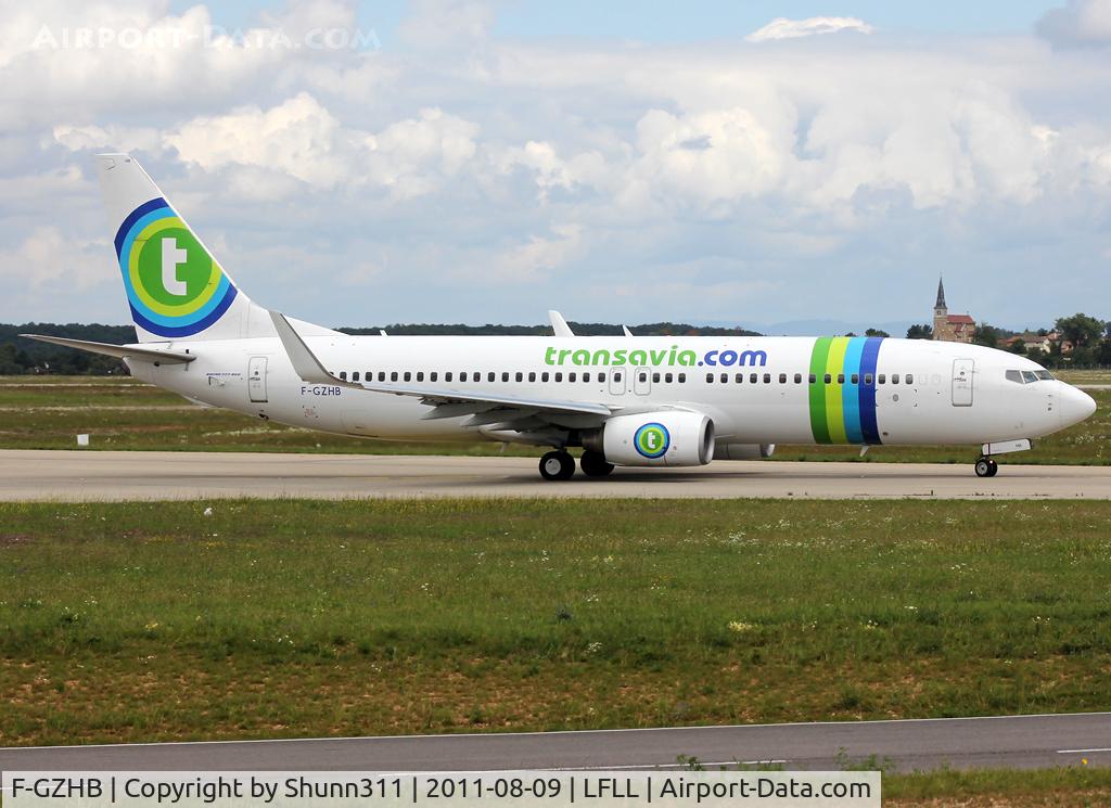 F-GZHB, 2007 Boeing 737-8GJ C/N 34902, Taxiing for departure...