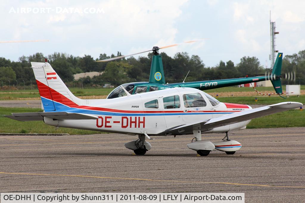 OE-DHH, Piper PA-28-161 C/N 28-7816076, Parked...