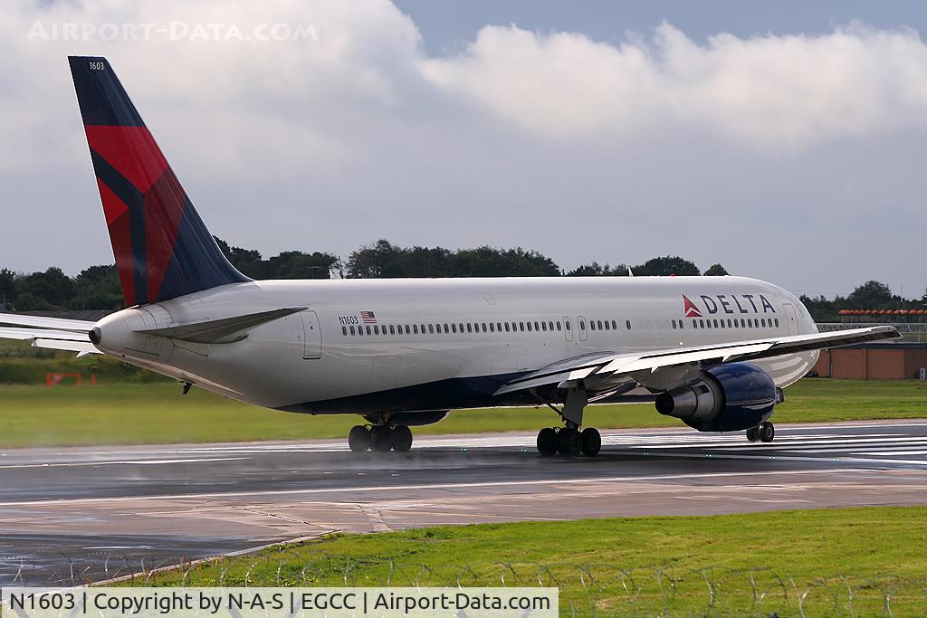 N1603, 1999 Boeing 767-332 C/N 29695, Departing 23R