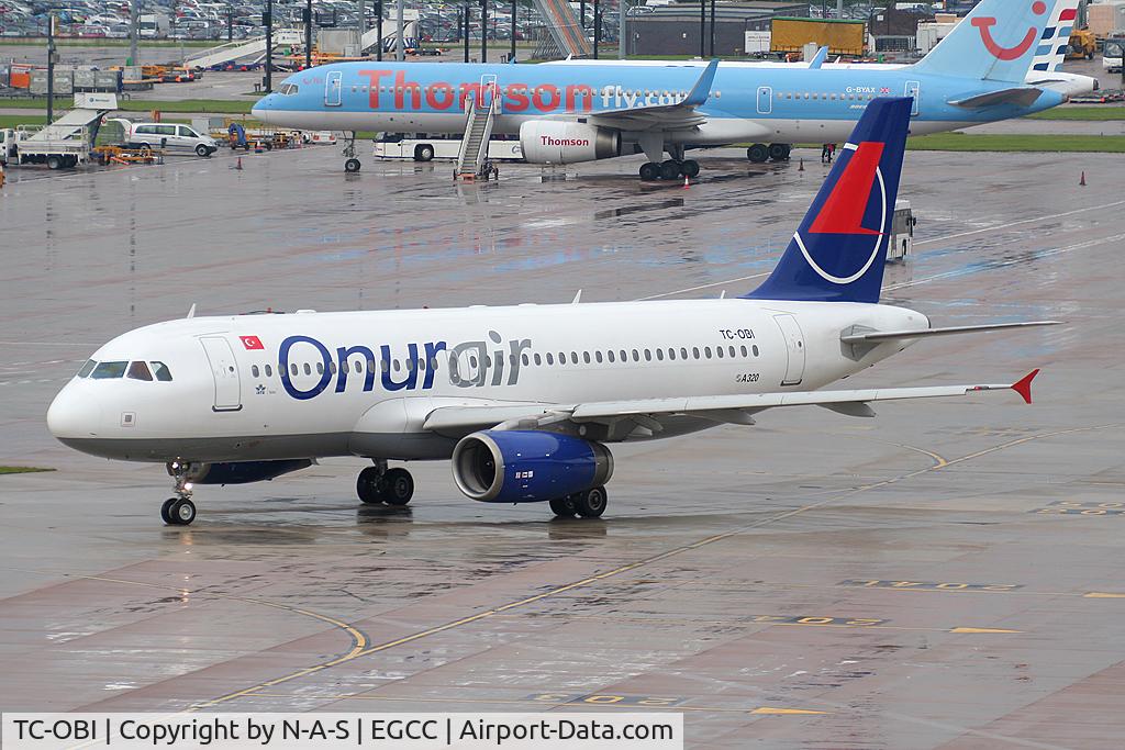 TC-OBI, 2001 Airbus A320-233 C/N 1509, Heading for departure
