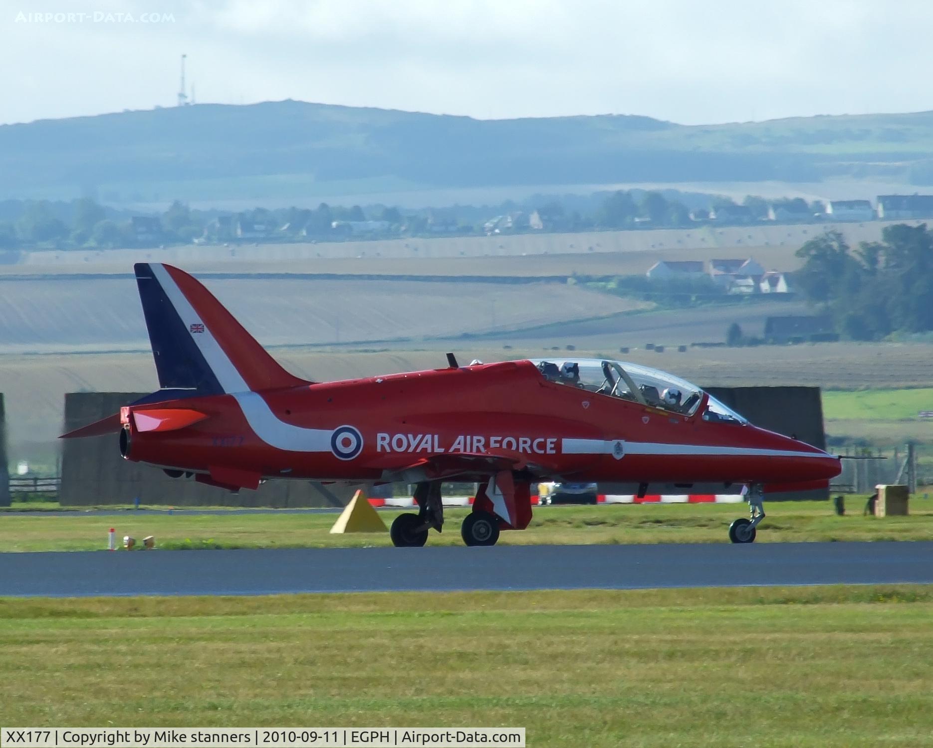 XX177, 1977 Hawker Siddeley Hawk T.1 C/N 024/312024, red arrows Hawk arrives at Leuchars airshow 2010