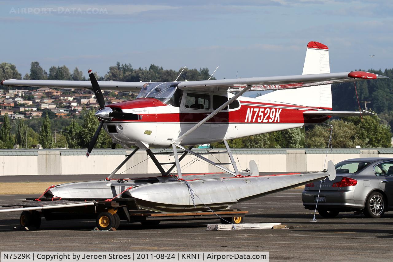 N7529K, 1976 Cessna 180J C/N 18052663, now as waterplane
