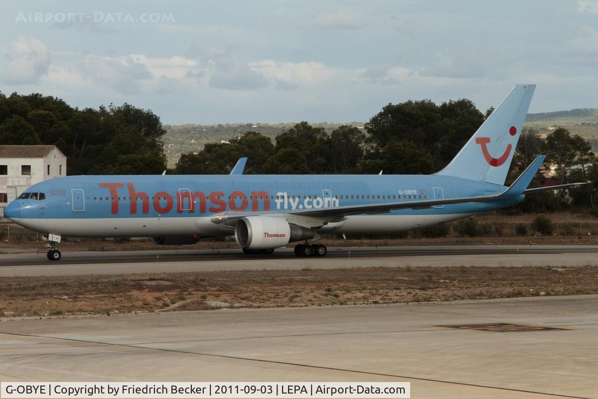 G-OBYE, 1998 Boeing 767-304/ER C/N 28979, taxying to the gate