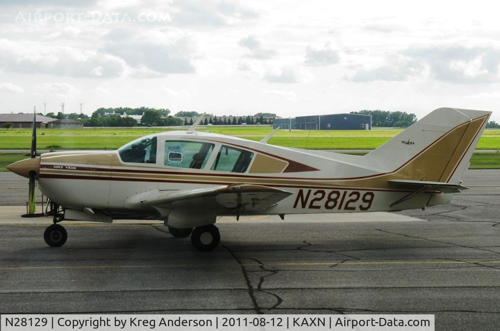 N28129, 1979 Bellanca 17-30A Viking C/N 80-30970, Bellanca 17-30A Super Viking at the fuel pump.