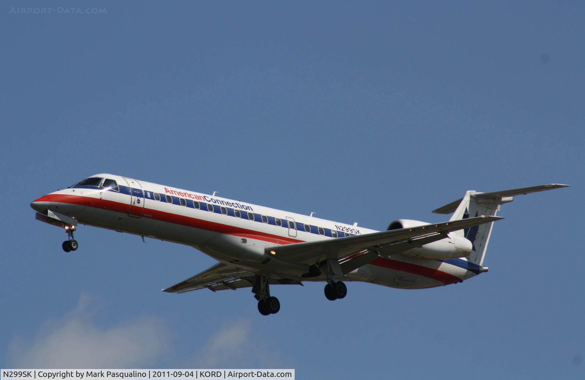 N299SK, 2001 Embraer ERJ-140LR (EMB-135KL) C/N 145532, EMB-135KL