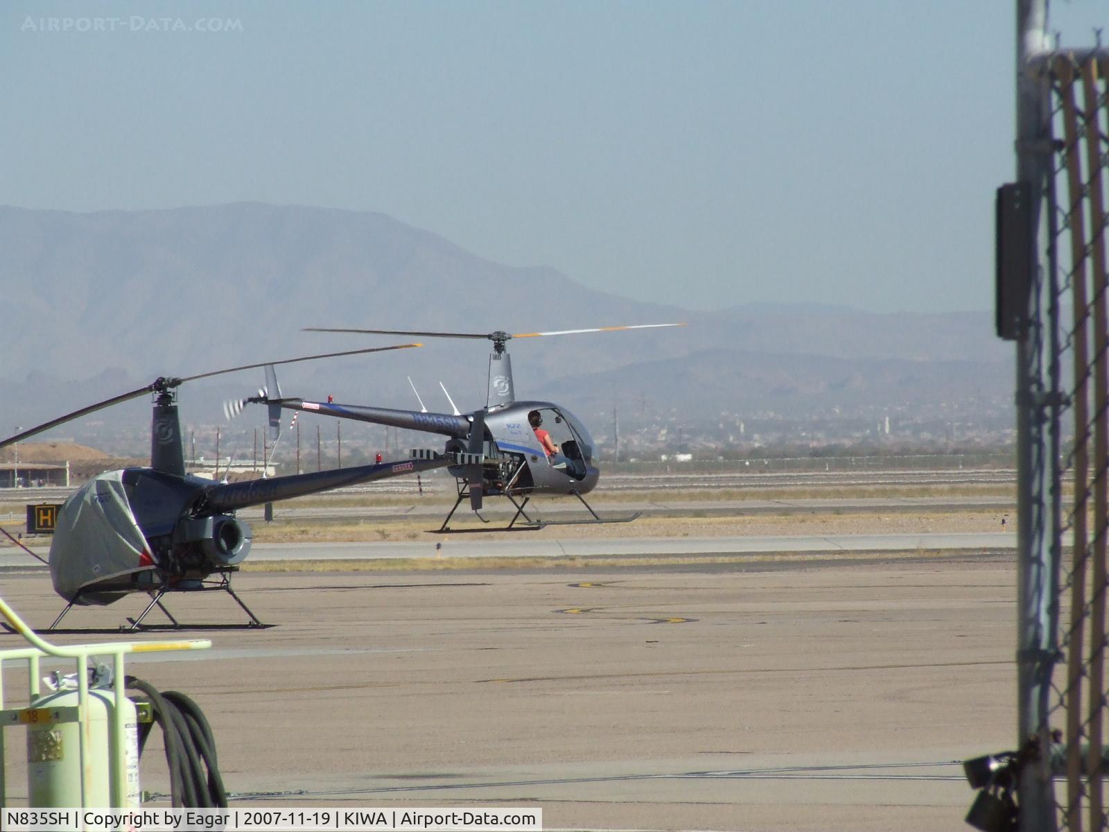 N835SH, 2005 Robinson R22 Beta C/N 3801, Helo training school at the former Williams AFB site