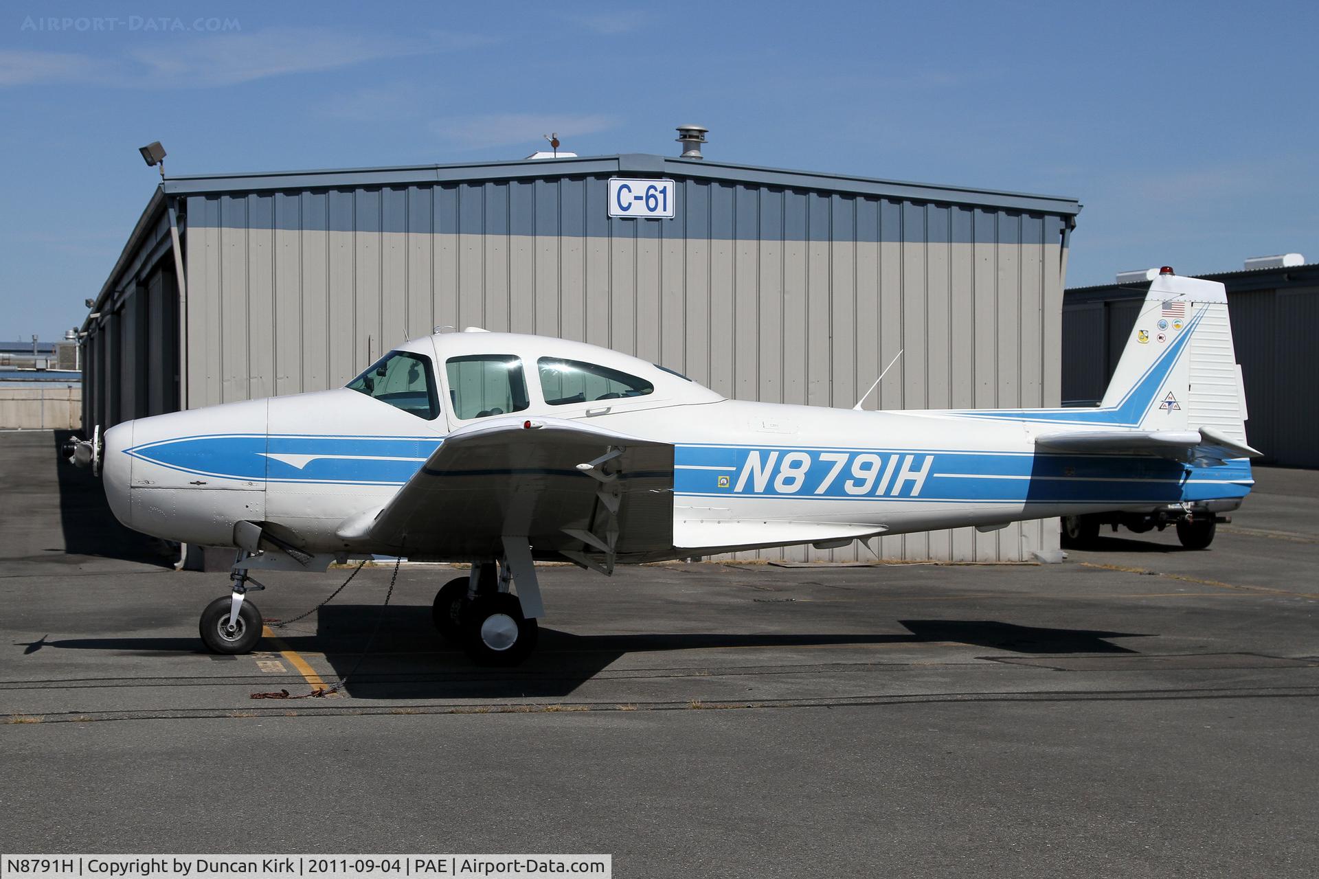 N8791H, 1947 North American Navion C/N NAV-4-791, Basking in the 80 degree heat of Everett, WA