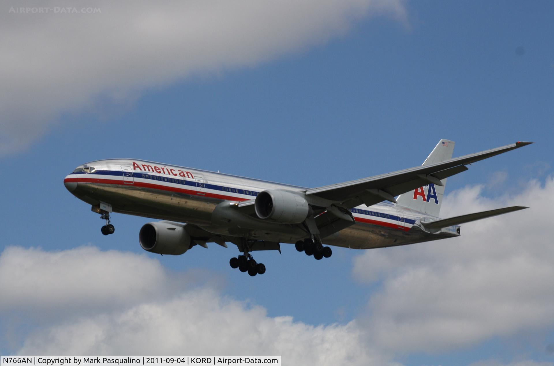 N766AN, 2003 Boeing 777-223/ER C/N 32880, Boeing 777-200