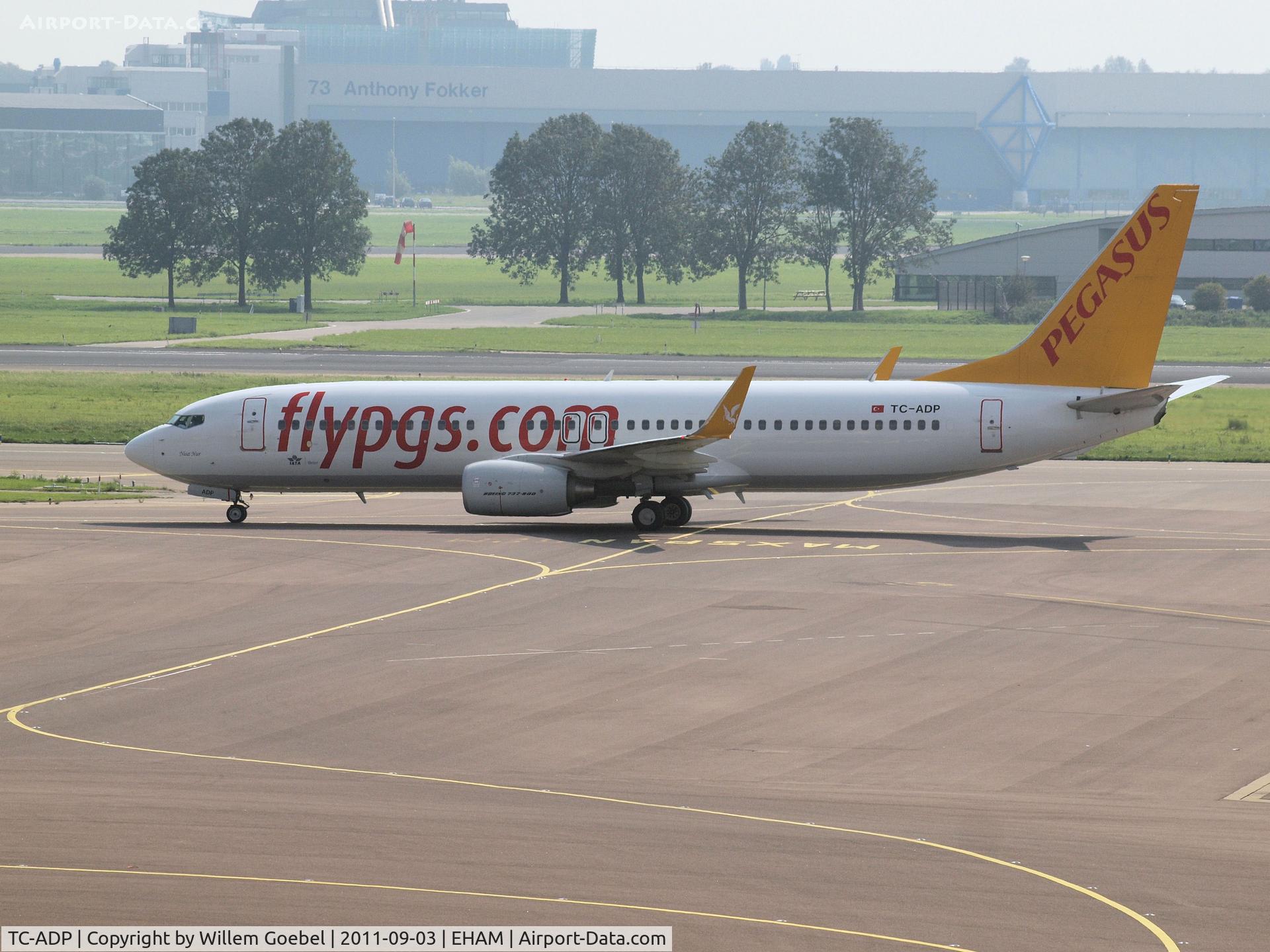 TC-ADP, 2011 Boeing 737-82R C/N 40720, Ready for take off from Amsterdam Airport