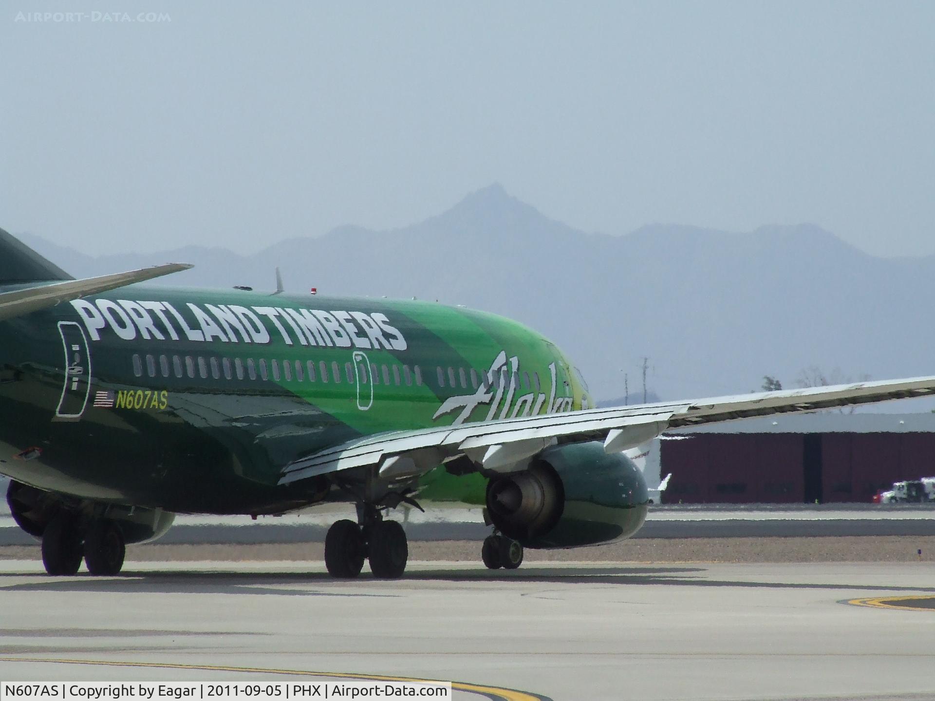 N607AS, 1999 Boeing 737-790 C/N 29751, Love the color of this plane