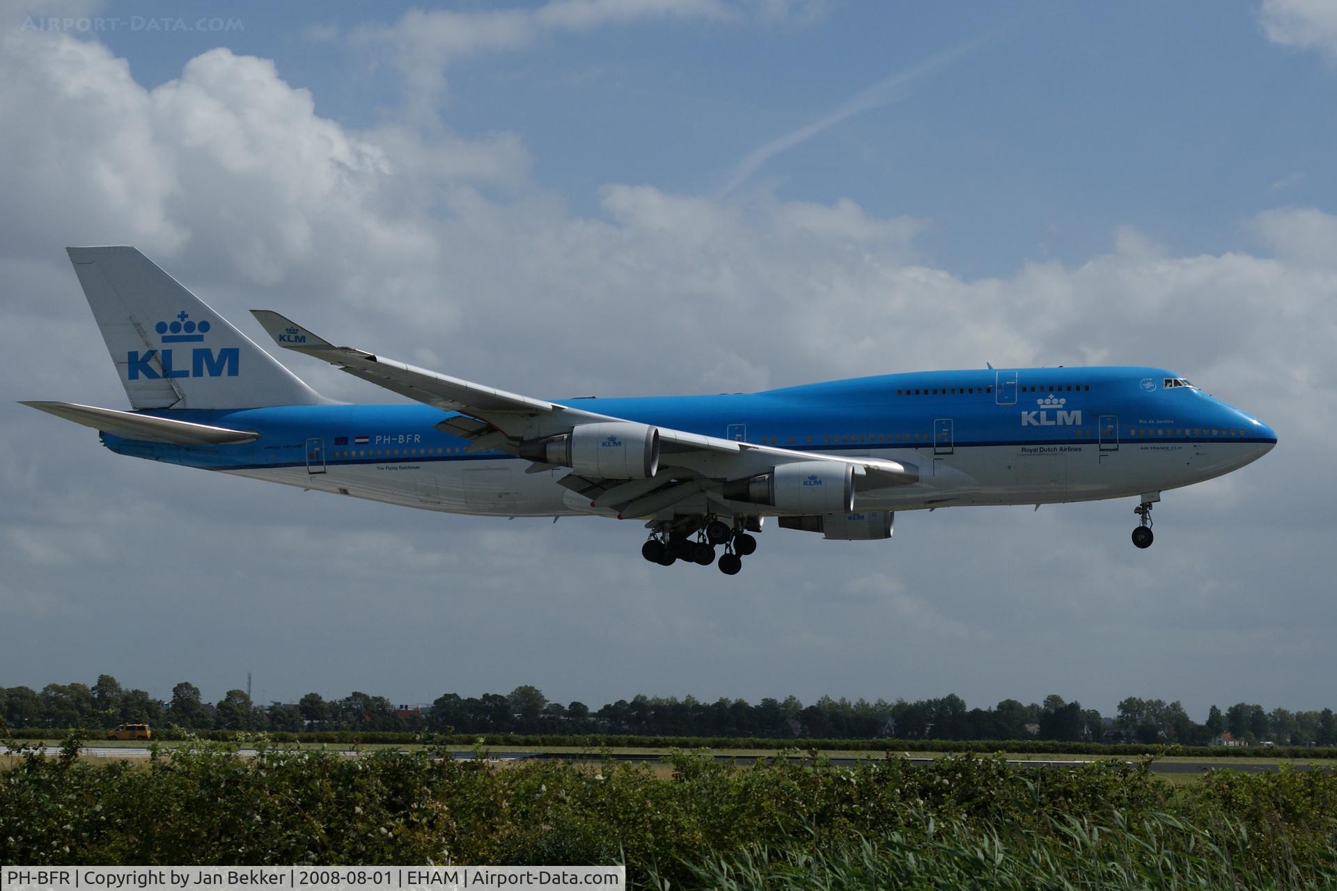 PH-BFR, 1994 Boeing 747-406BC C/N 27202, Just before landing on the 