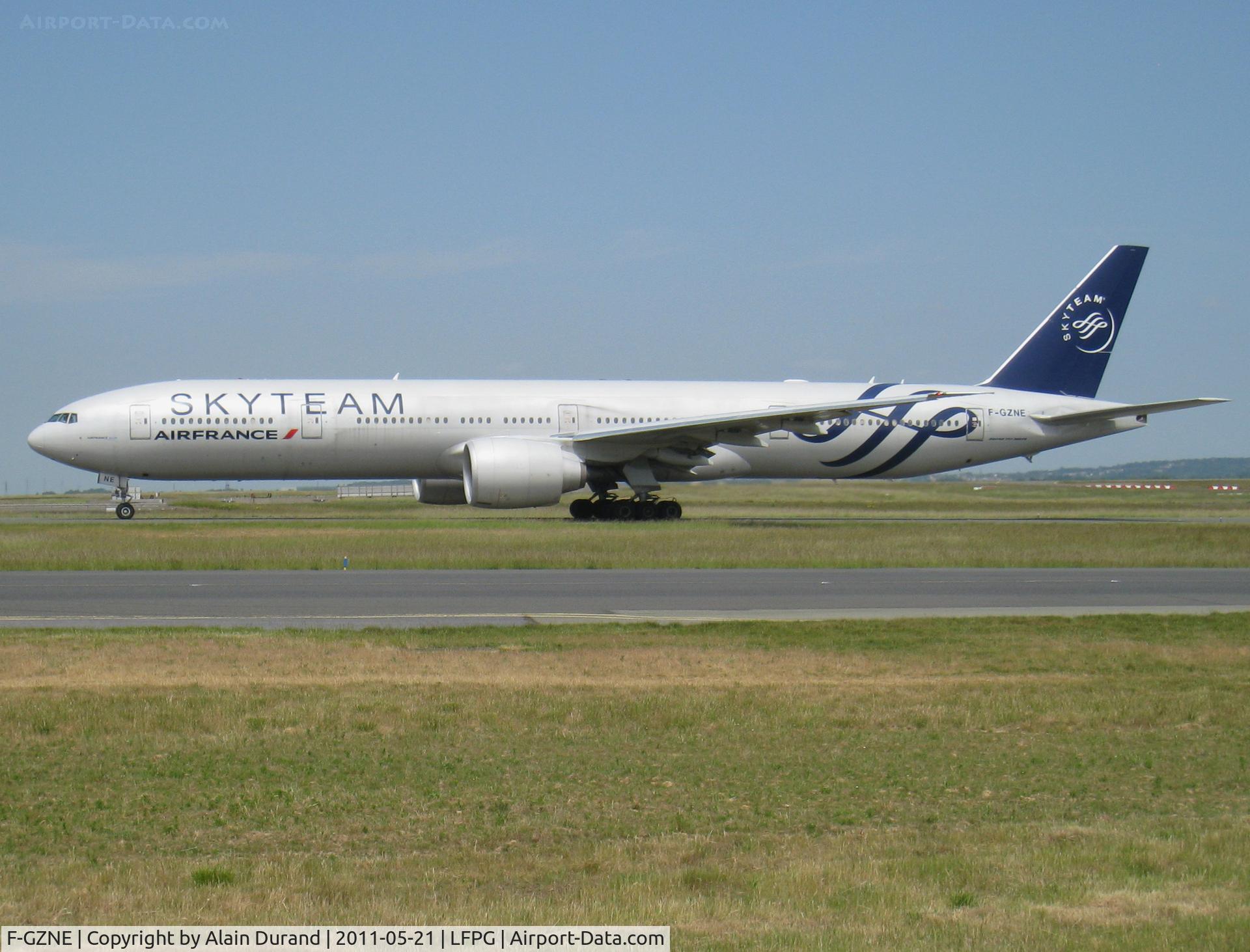 F-GZNE, 2009 Boeing 777-328/ER C/N 37432, November-Echo is one of two AF fleet members coming up in Skyteam special livery. The other is a A320 F-GFKS.