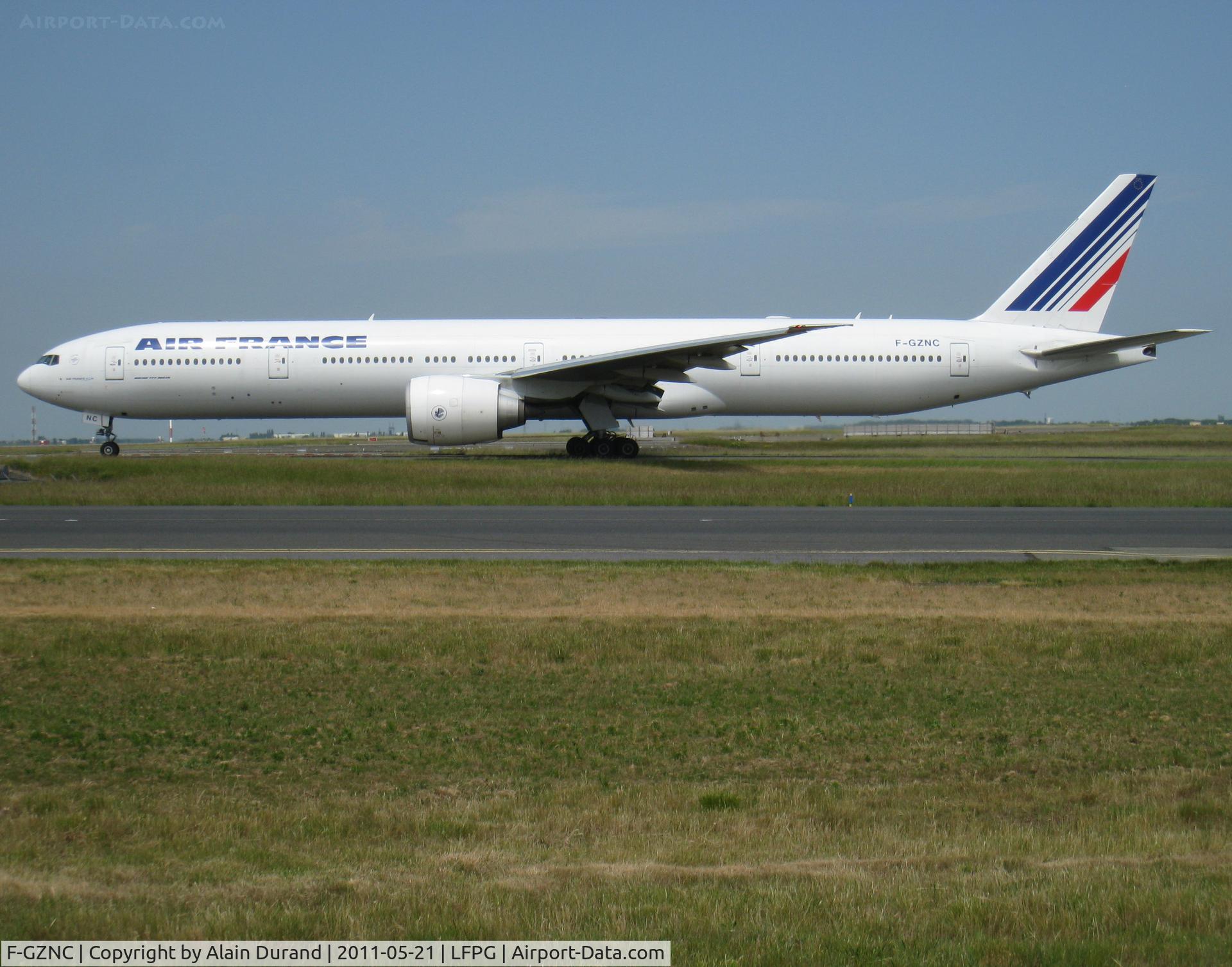 F-GZNC, 2008 Boeing 777-328/ER C/N 35542, third of the current registration sequence