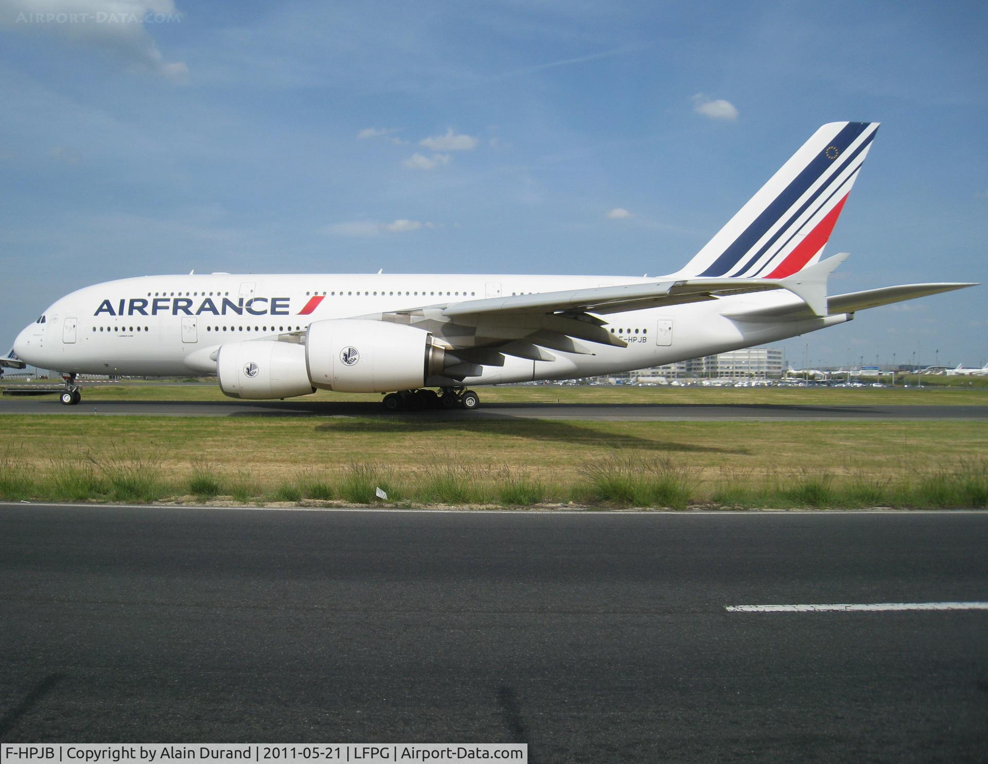 F-HPJB, 2009 Airbus A380-861 C/N 040, The widest, the largest, but not coming up with the longest fuselage, a distinction currently shared by the A340-600 and the 777-300.