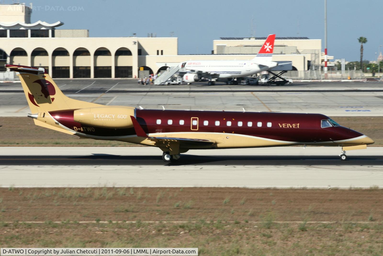 D-ATWO, 2007 Embraer EMB-135BJ Legacy C/N 14501010, Taxiing for Runway 31