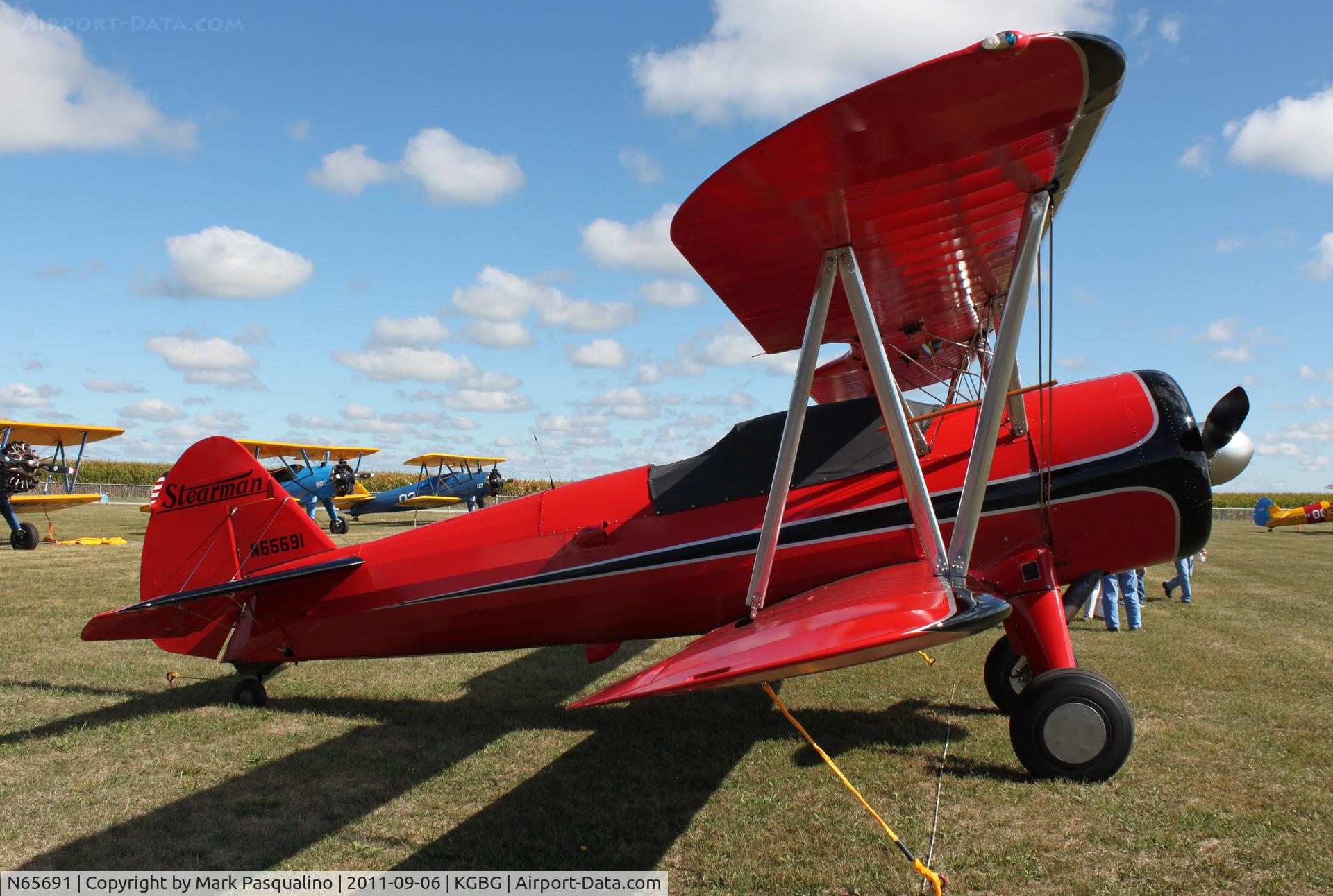 N65691, 1943 Boeing E75N1 C/N 75-8321, Stearman