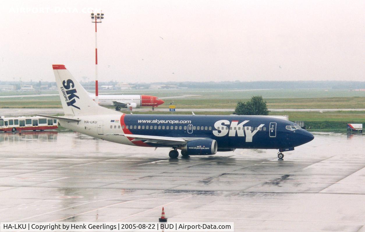HA-LKU, 1999 Boeing 737-33V C/N 29336, Sky Europe