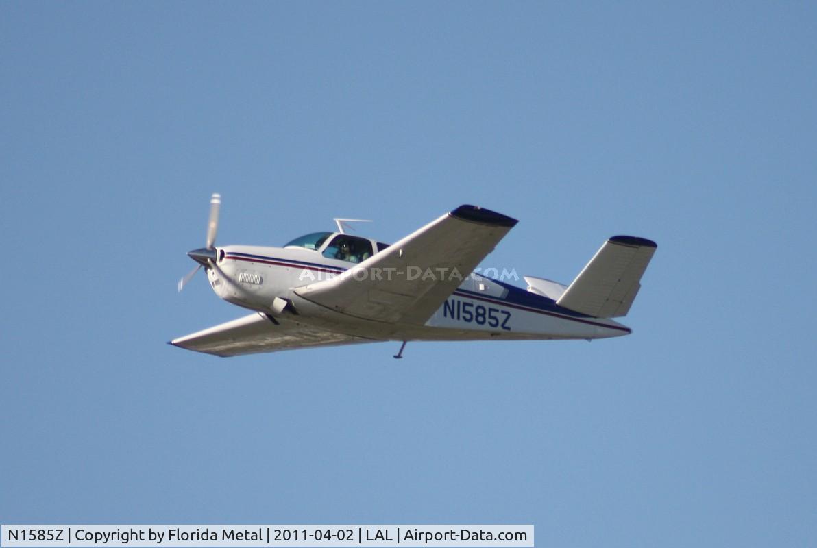 N1585Z, 1961 Beech P35 Bonanza C/N D-6883, Beech P35