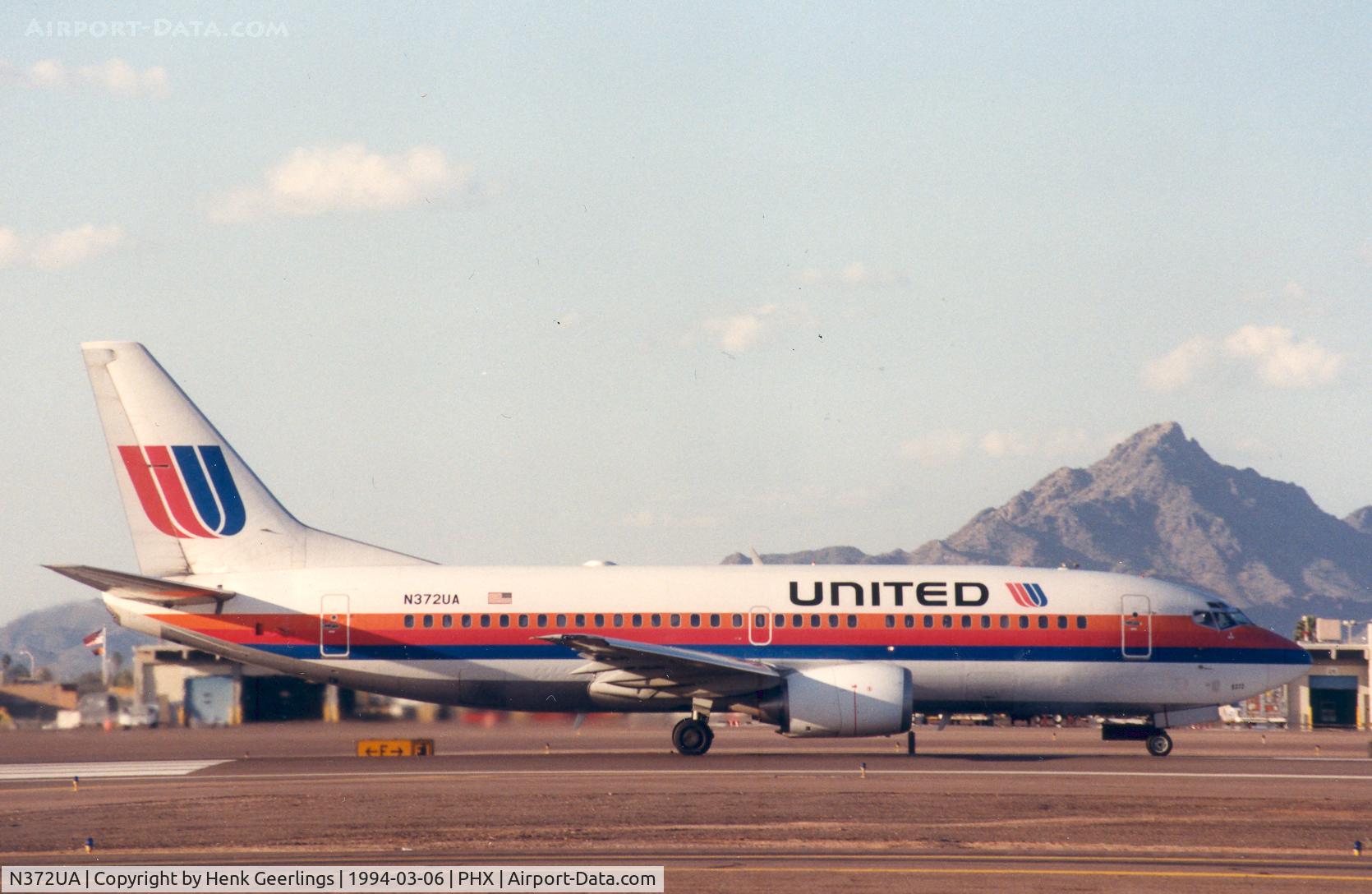 N372UA, 1989 Boeing 737-322 C/N 24637, United