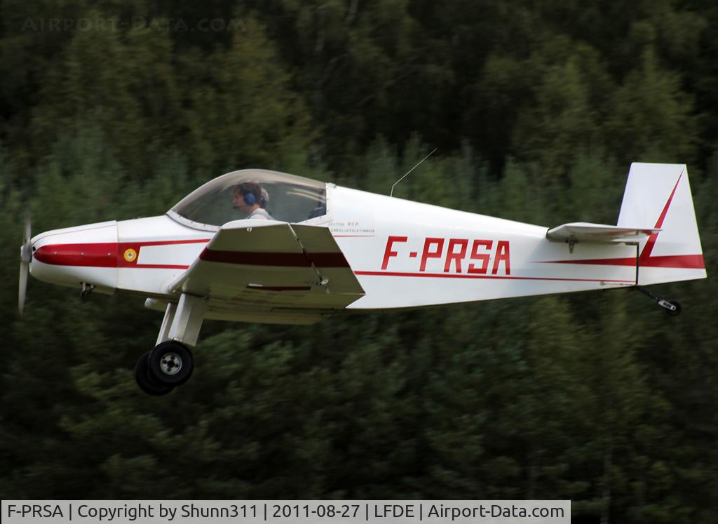 F-PRSA, Jodel D-18 C/N 23, On take off for a new training flight...