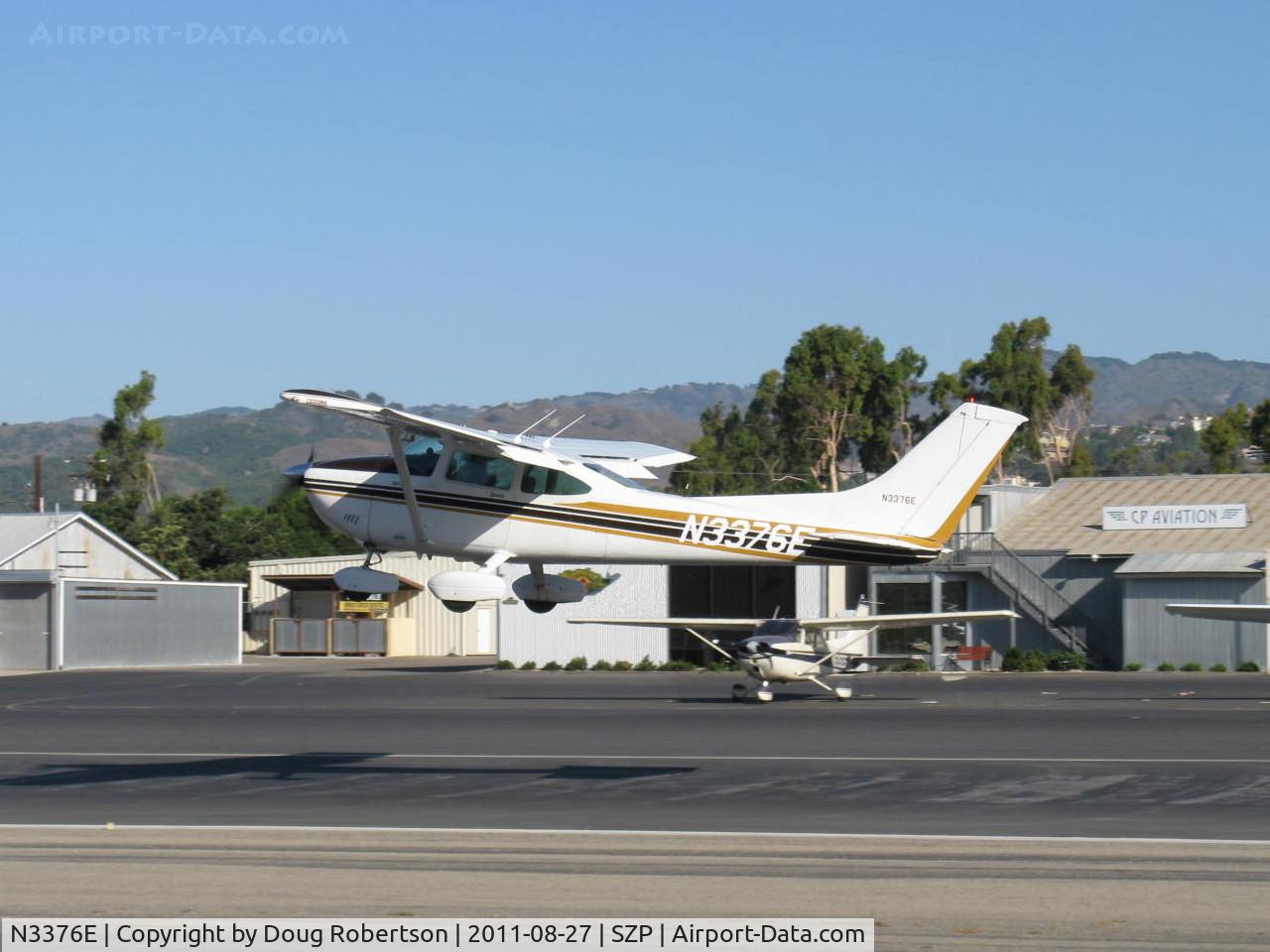 N3376E, 1982 Cessna 182R Skylane C/N 18268243, 1982 Cessna 182R SKYLANE II, Continental O-470-U 230 Hp, takeoff climb Rwy 22