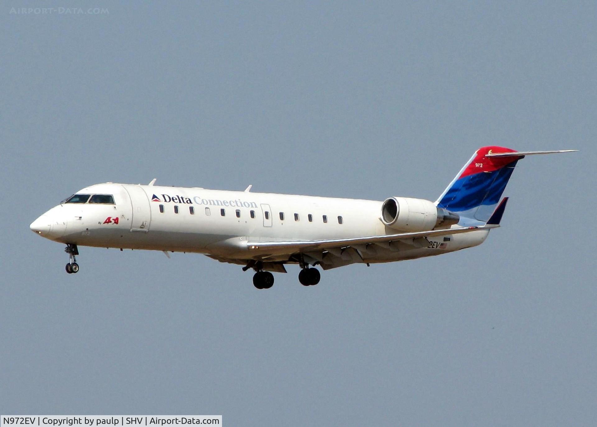 N972EV, 2001 Bombardier CRJ-200ER (CL-600-2B19) C/N 7534, Landing at Shreveport Regional.