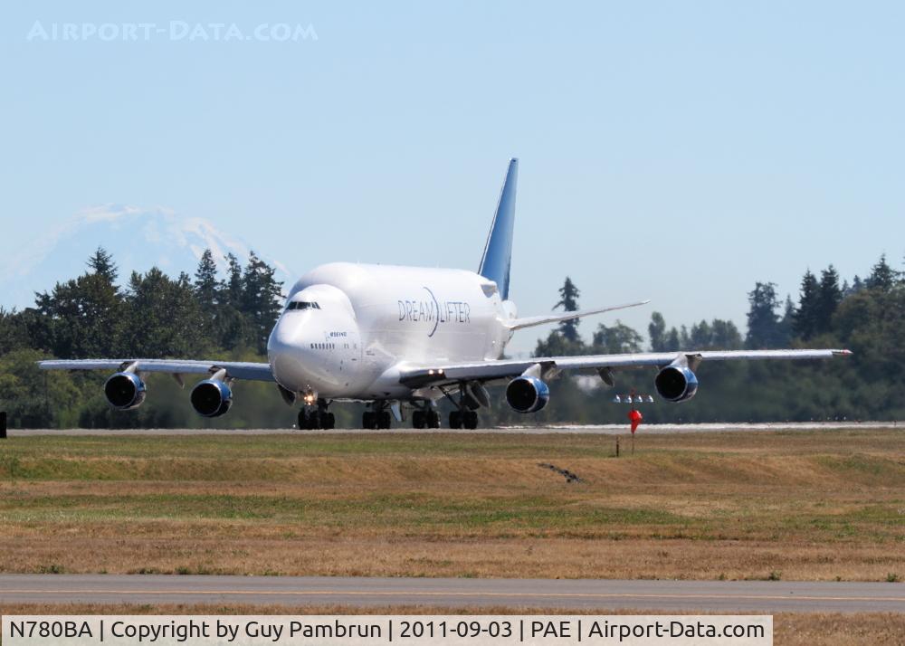 N780BA, 1990 Boeing 747-409(LCF) Dreamlifter C/N 24310, Departing for ??????