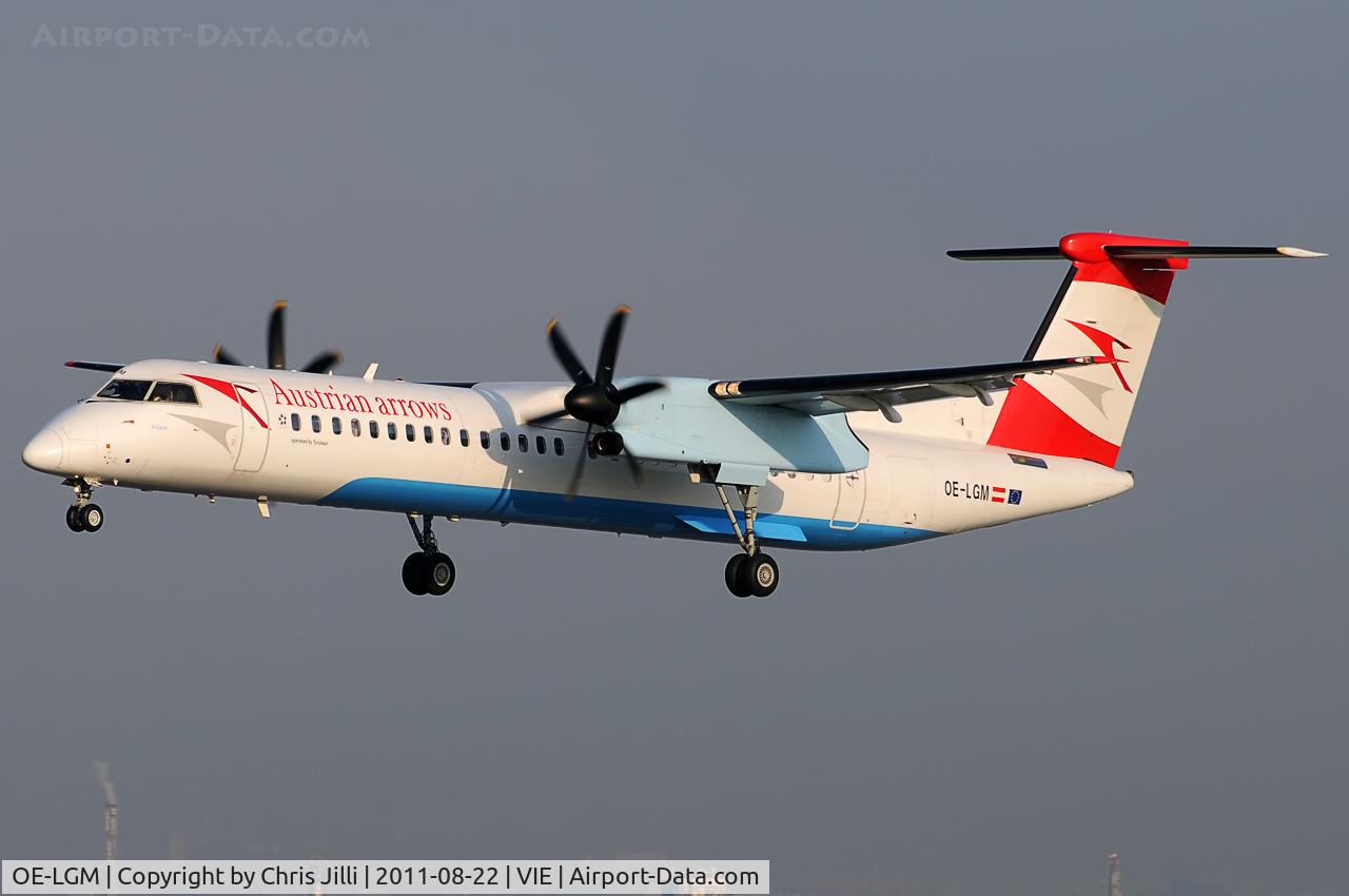 OE-LGM, 2010 De Havilland Canada DHC-8-402Q Dash 8 C/N 4319, Austrian arrows