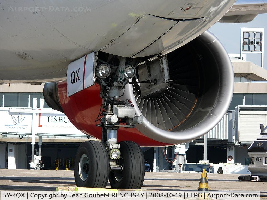 5Y-KQX, 2001 Boeing 767-36N/ER C/N 30854, CDG T1