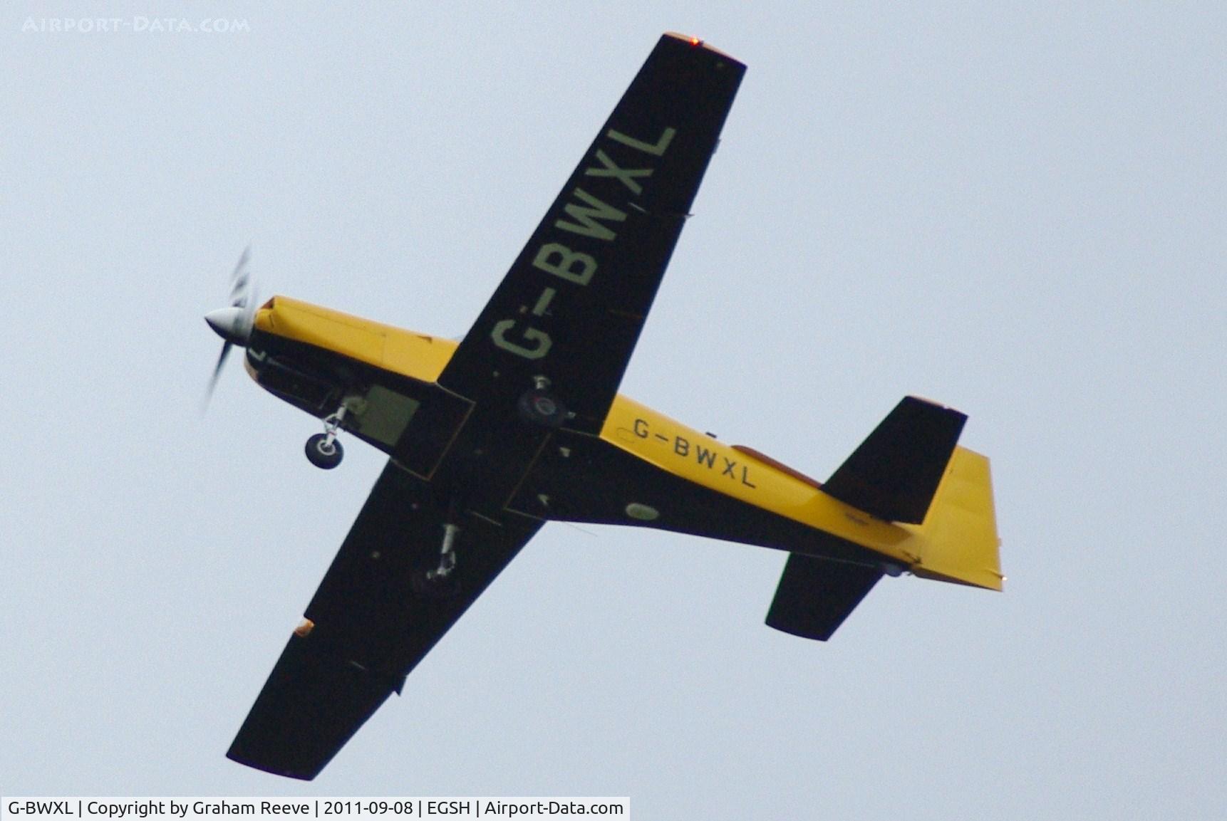 G-BWXL, 1996 Slingsby T-67M-260 Firefly C/N 2247, Deparing Norwich.