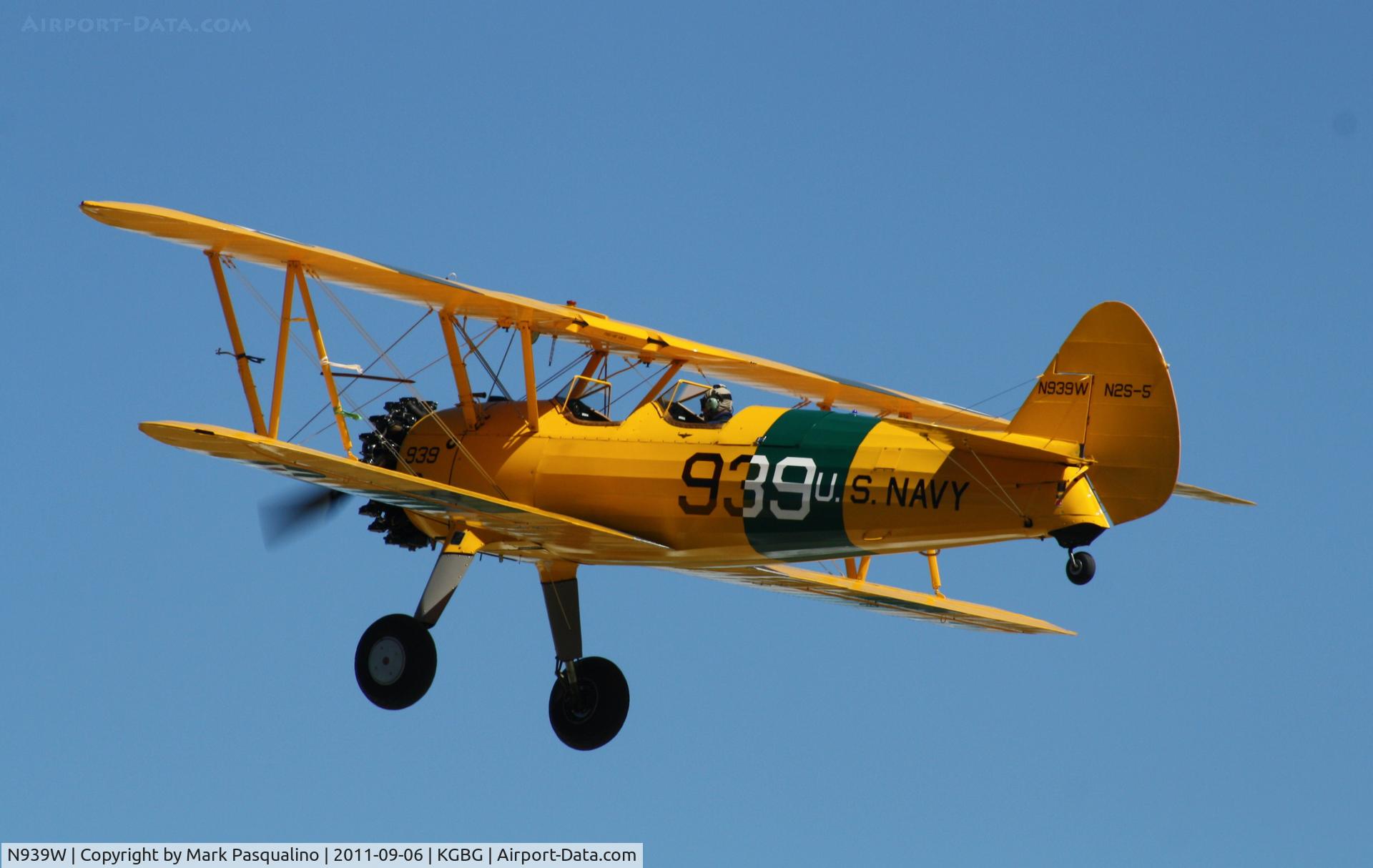 N939W, 1943 Boeing E75 C/N 75-5231, Stearman