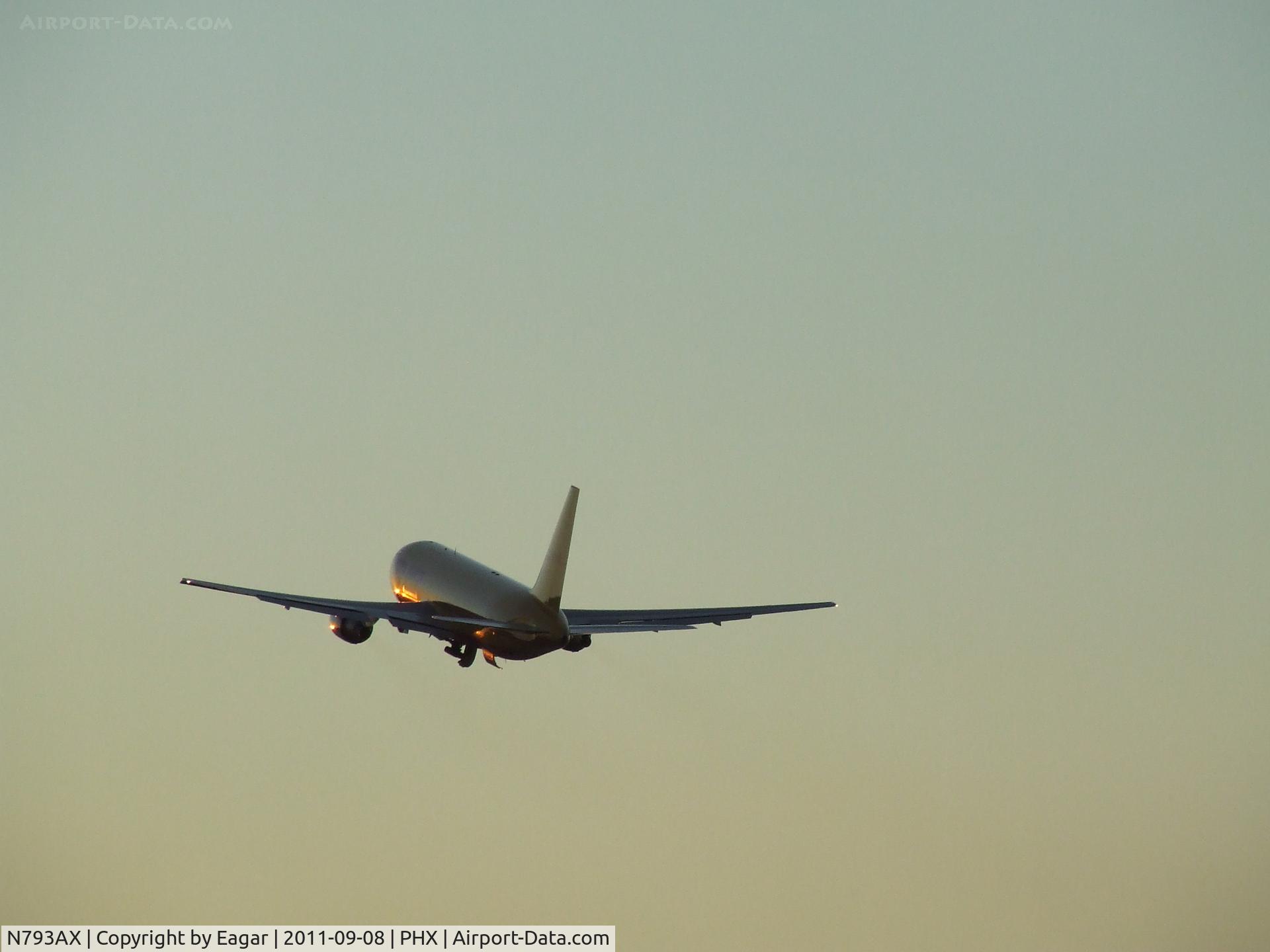 N793AX, 1986 Boeing 767-281 C/N 23143, Packages on the way (DHL)