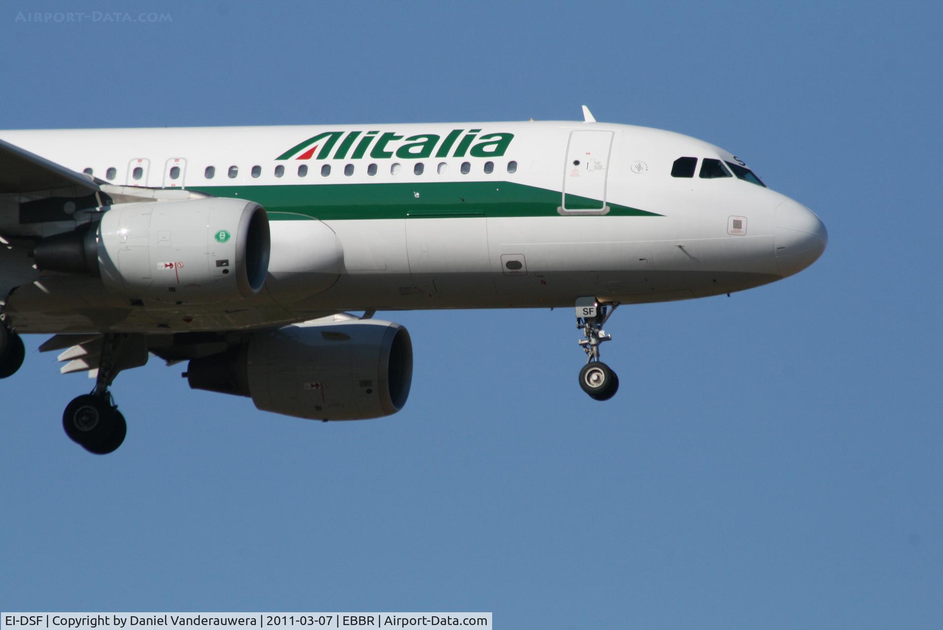 EI-DSF, 2007 Airbus A320-216 C/N 3080, Arrival of flight AZ156 to RWY 02
