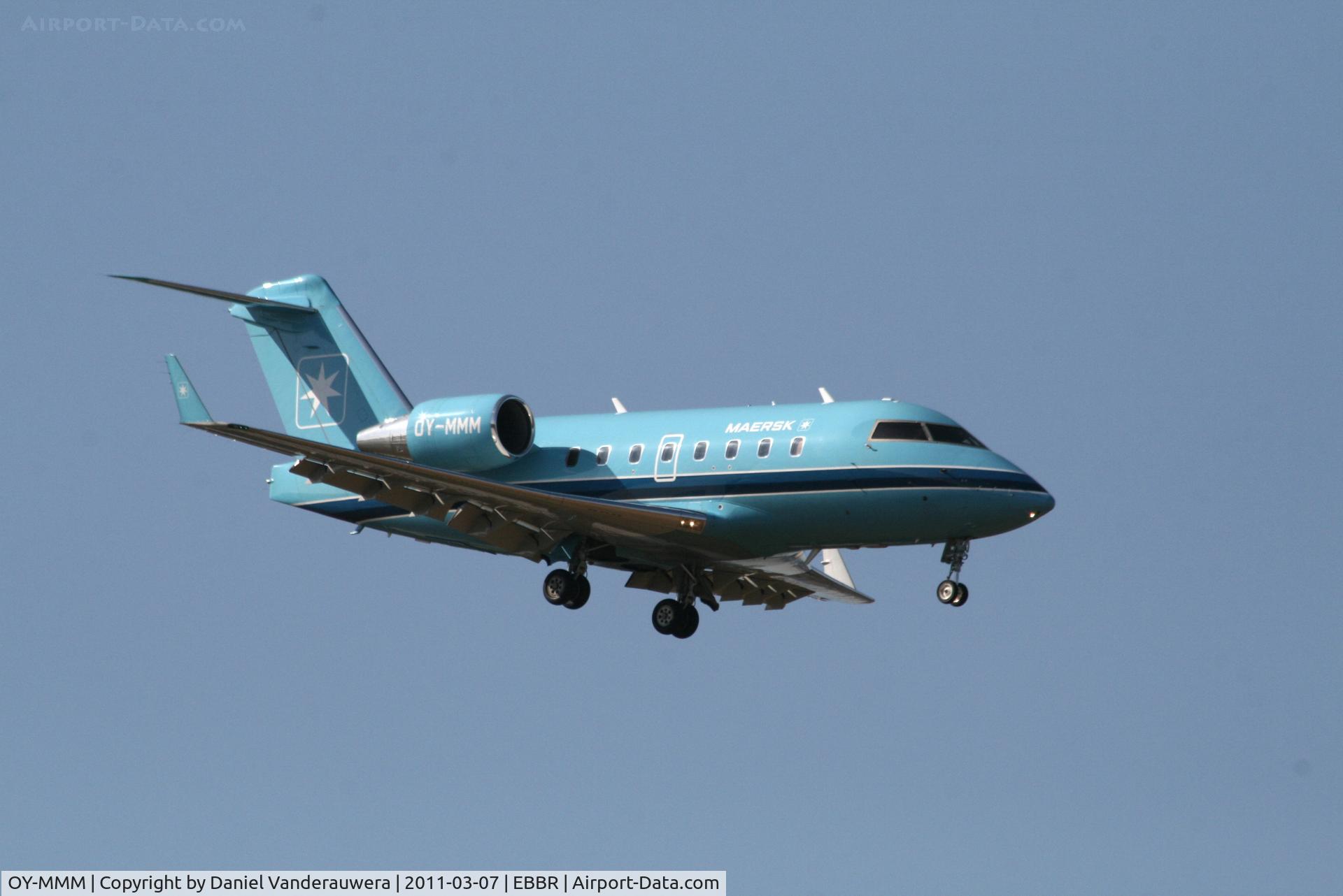 OY-MMM, 1999 Bombardier Challenger 604 (CL-600-2B16) C/N 5430, Arrival to RWY 02