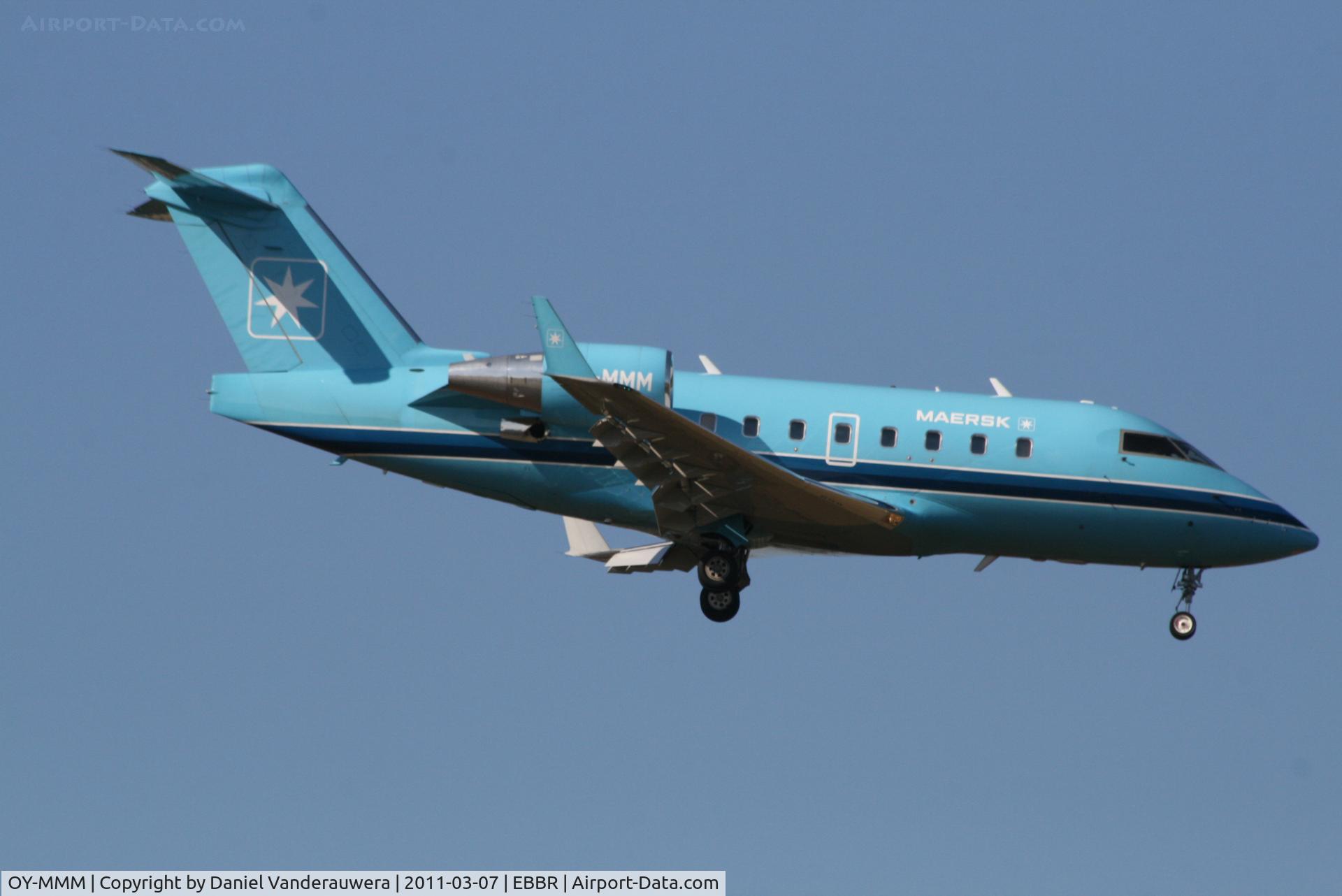 OY-MMM, 1999 Bombardier Challenger 604 (CL-600-2B16) C/N 5430, Arrival to RWY 02